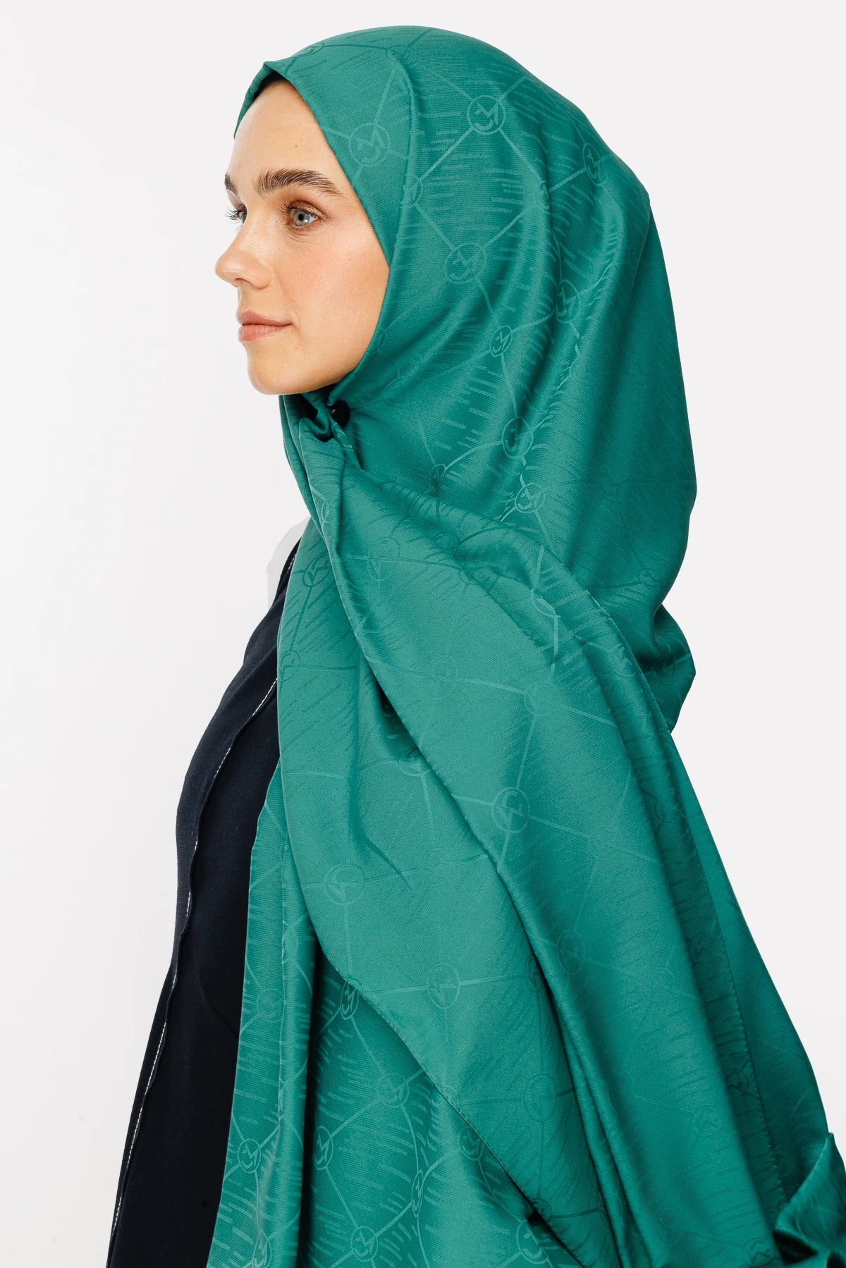 Moon Is Desen Jakar Şal