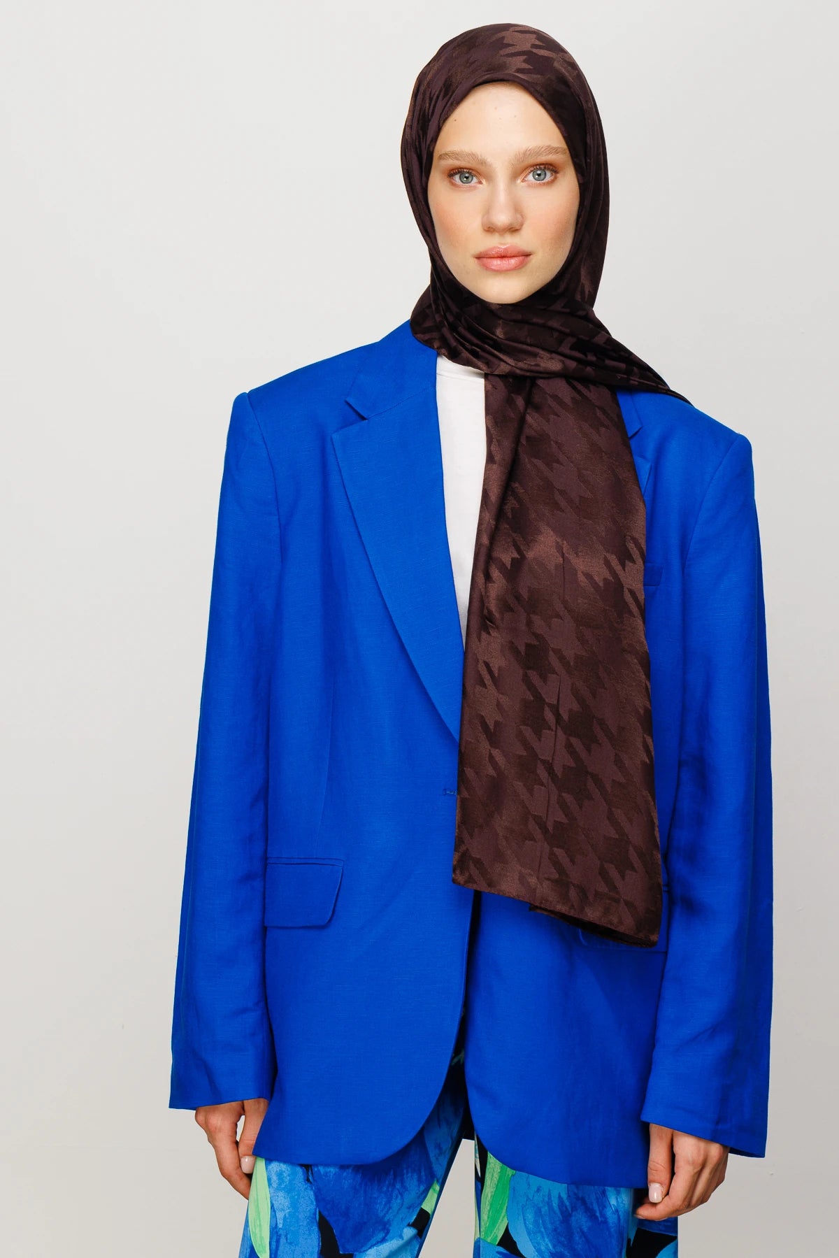 Kazayağı Desen Parlak Jakar Şal