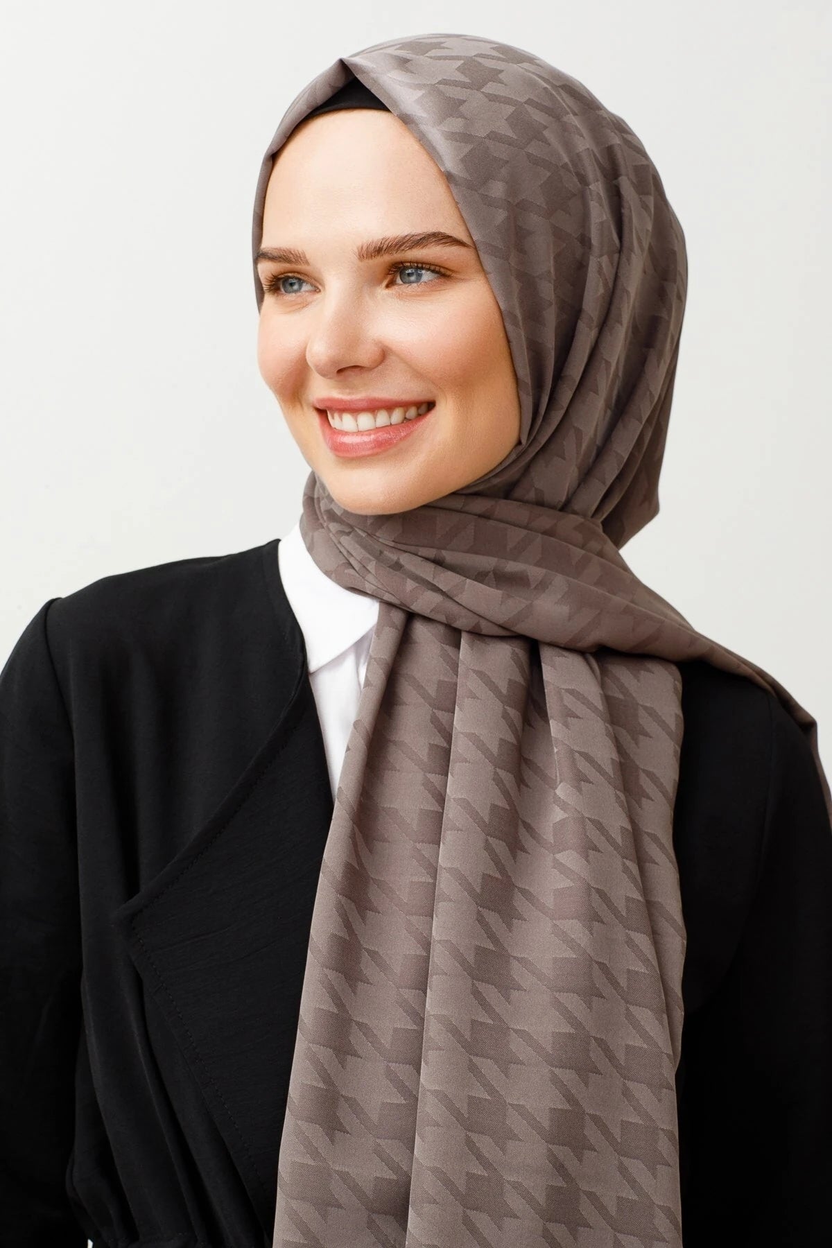 Kazayağı Desen İpeksi Jakar Şal