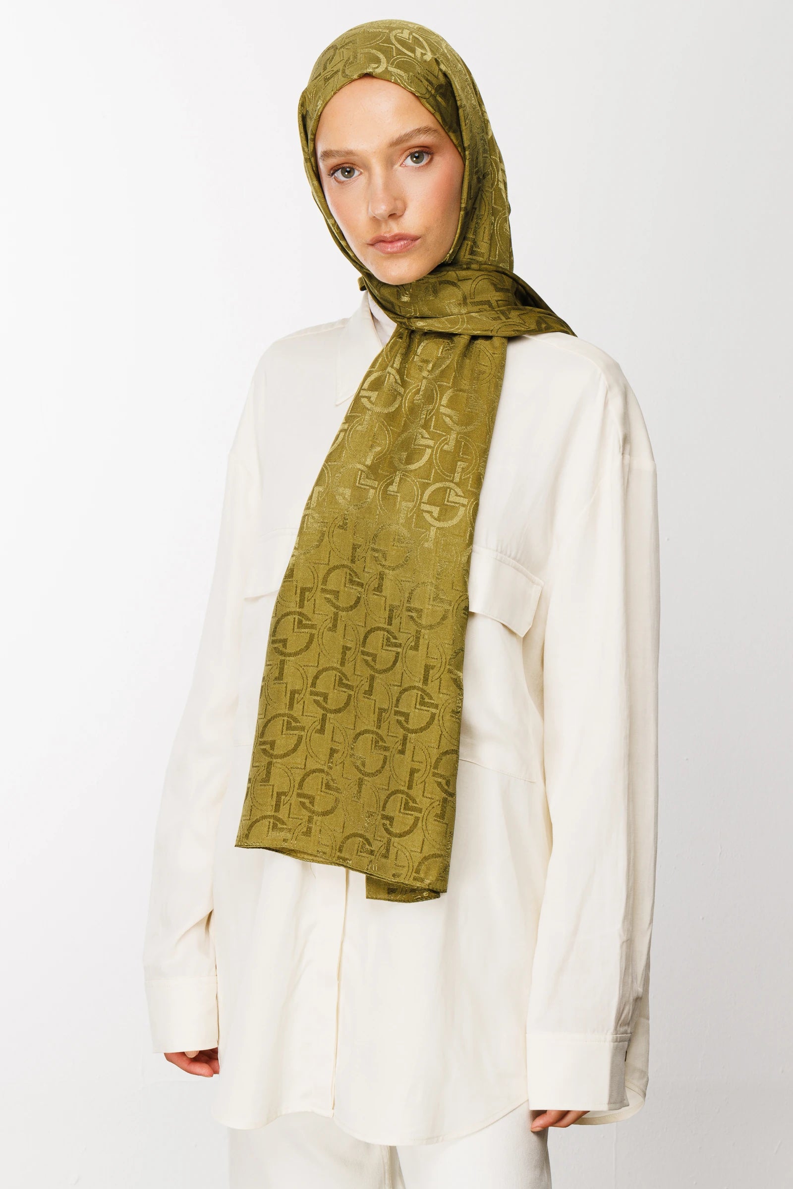 Longar Desen Parlak Jakar Şal