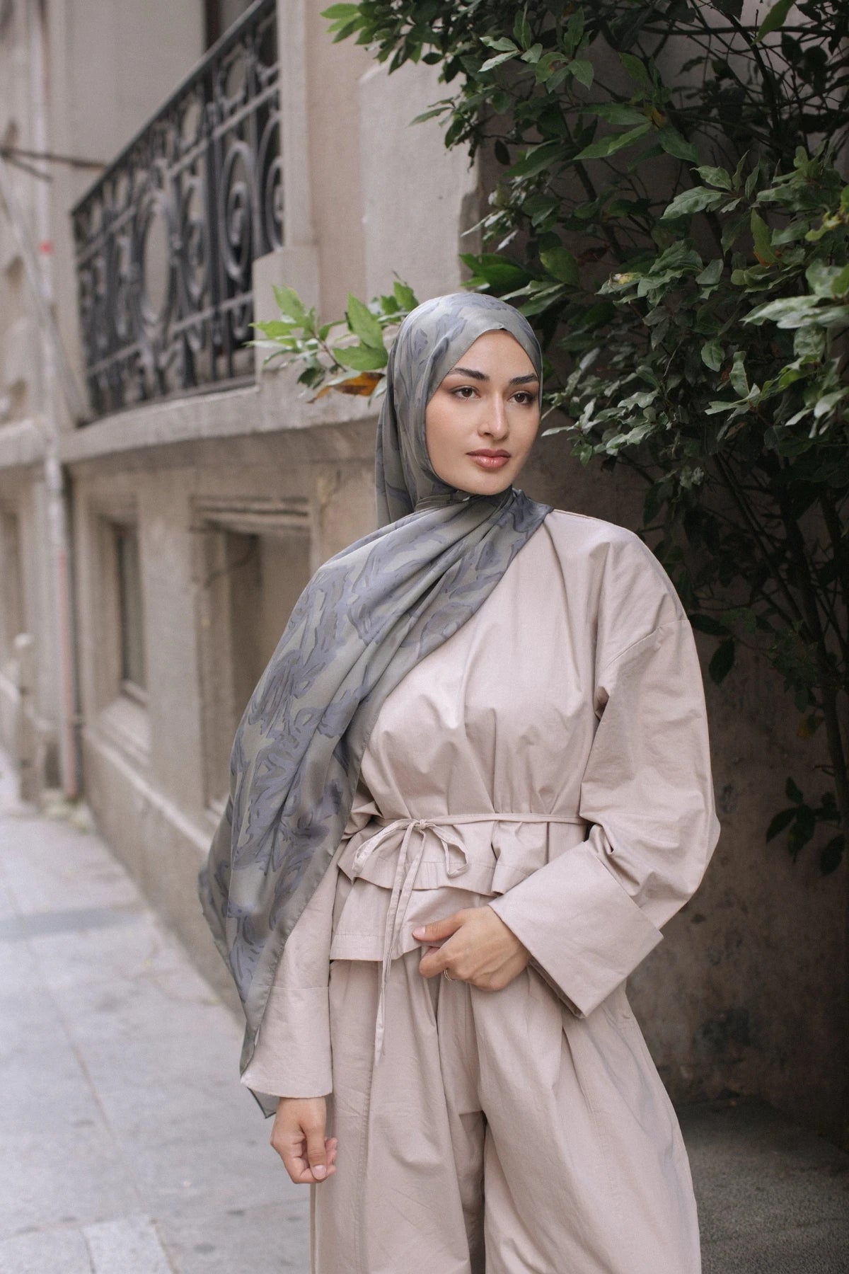 Yaren Desen Sakura İpek Şal