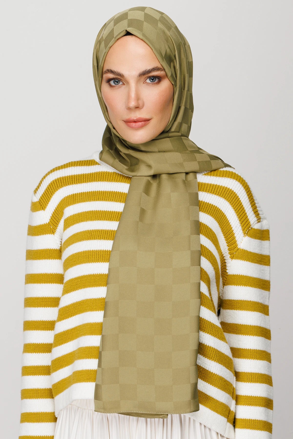 Dama Desen İpeksi Jakar Şal