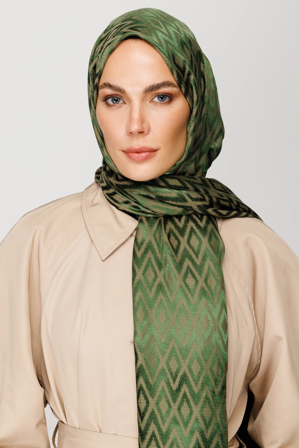 Karo Desen Parlak Jakar Şal