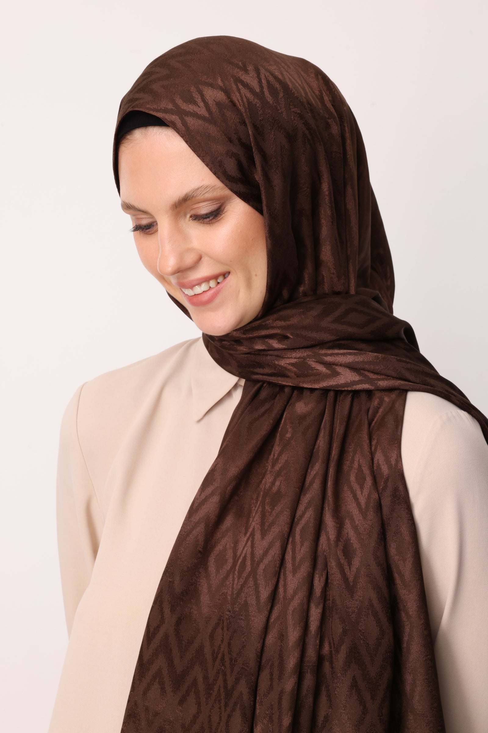 Karo Desen Parlak Jakar Şal