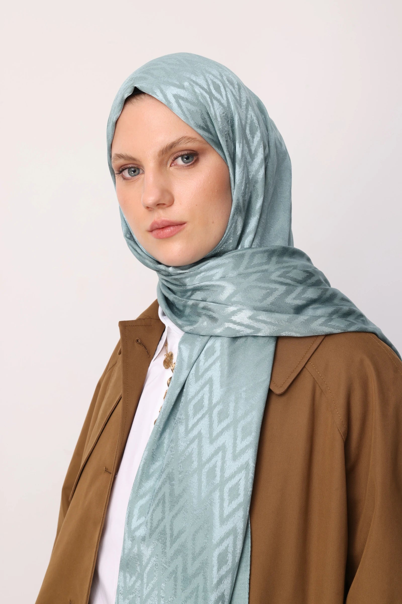 Karo Desen Parlak Jakar Şal