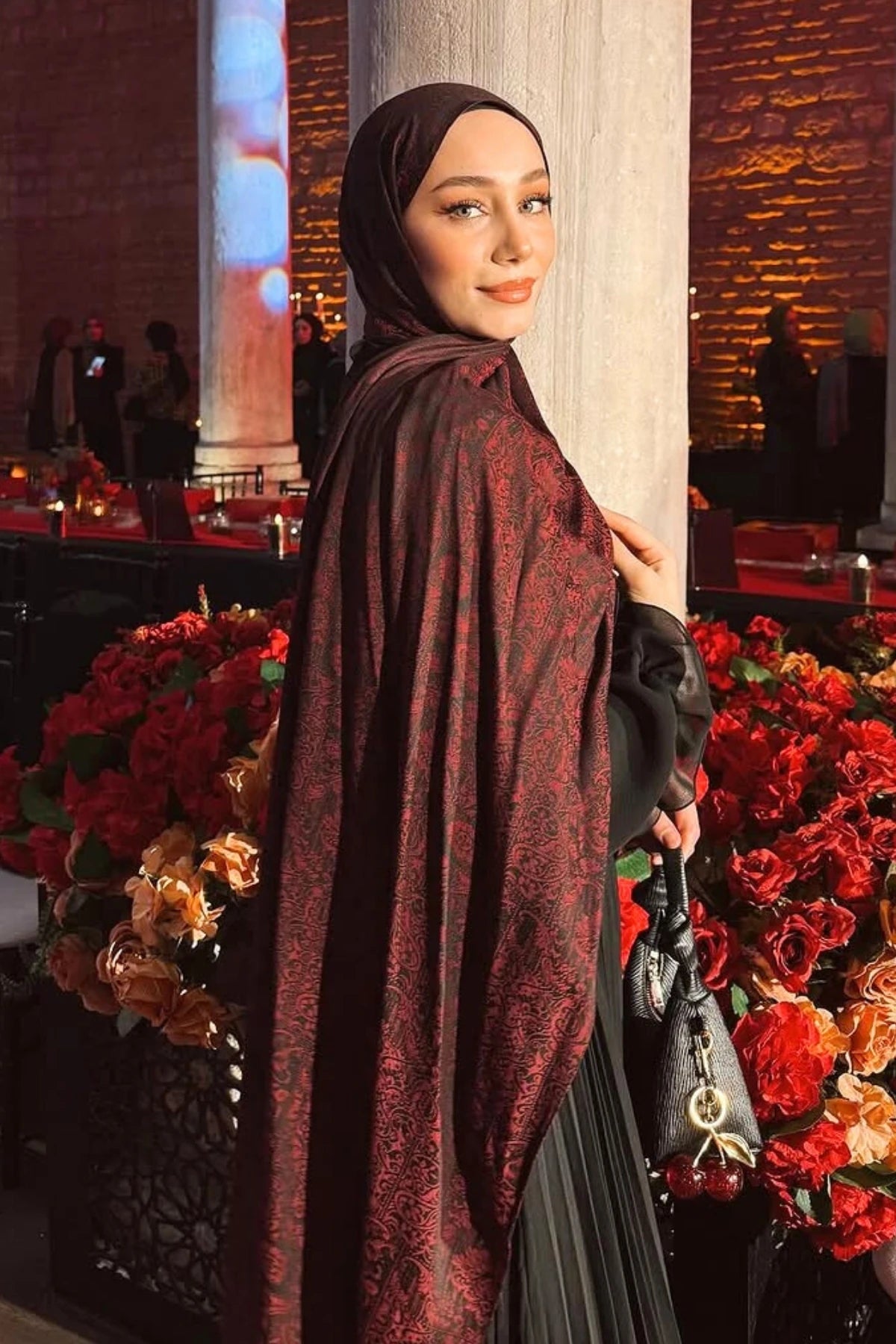 Henna Desen Çift Taraflı Şal