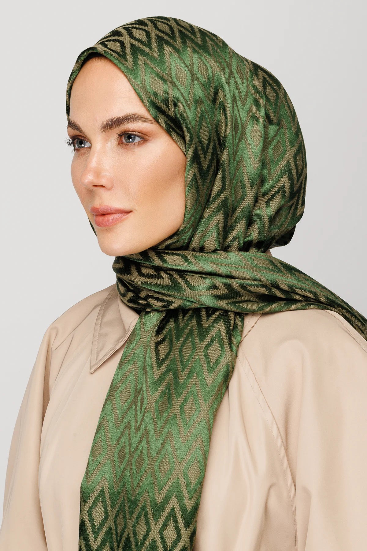 Karo Desen Parlak Jakar Şal