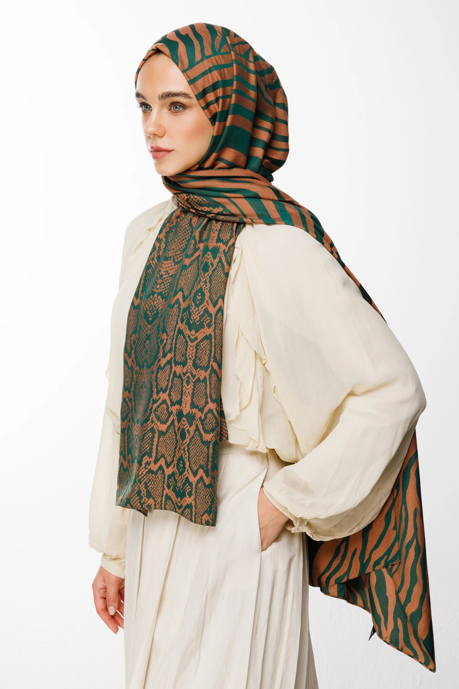 Riad Desen Çift Taraflı Şal
