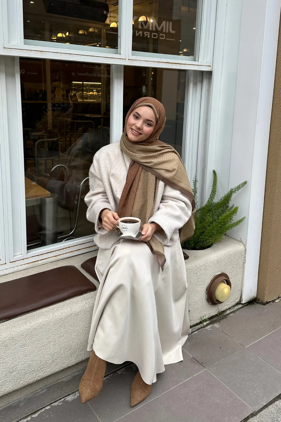 Monogram Hebei İpek Şal