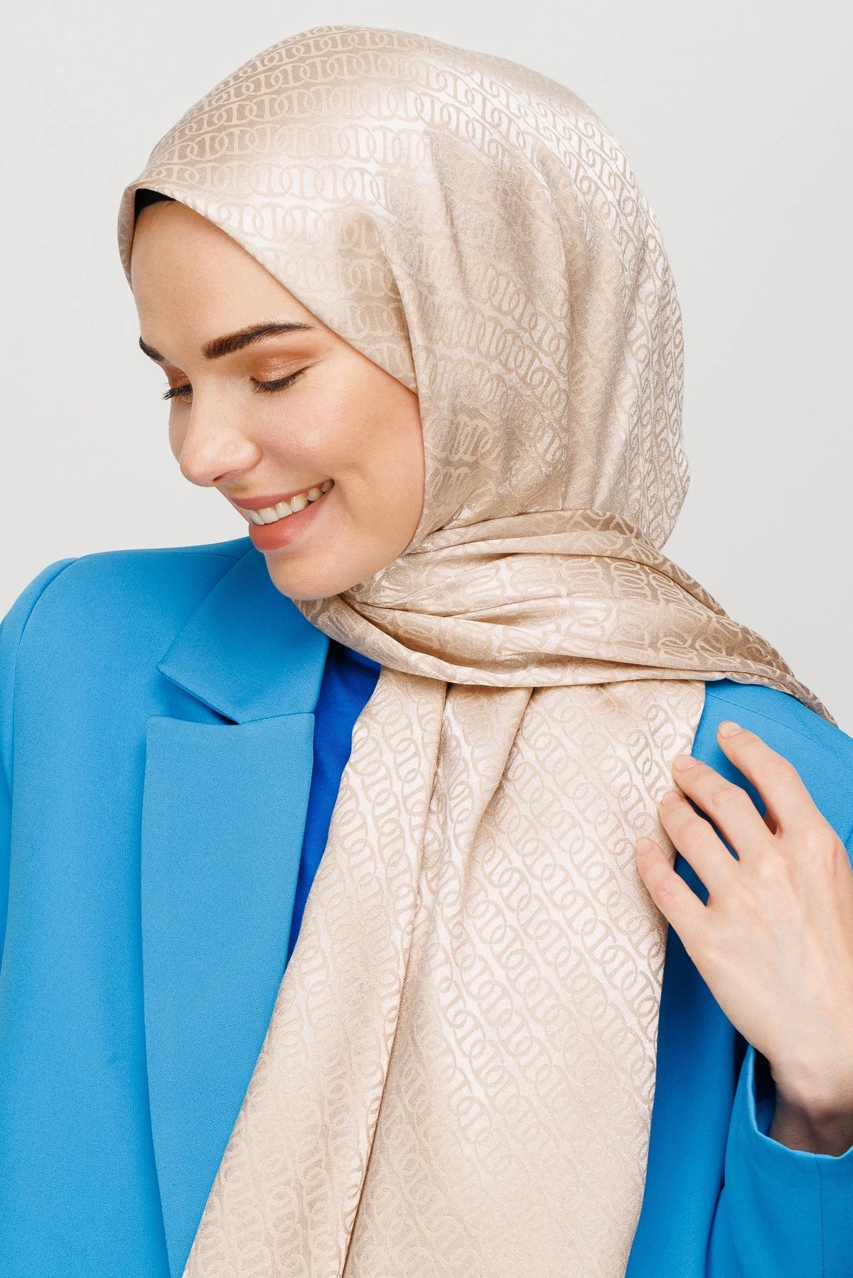 Forever Desen Parlak Jakar Şal