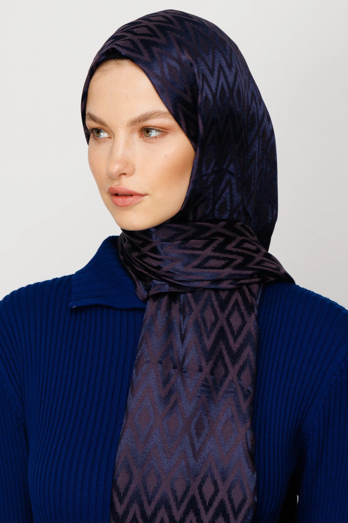 Karo Desen Parlak Jakar Şal