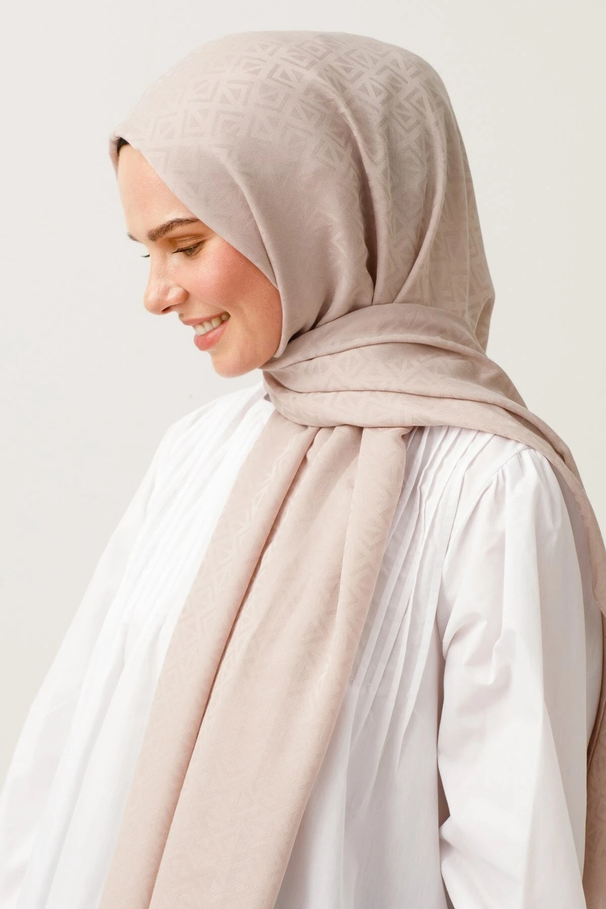 Üçgen Desen Pamuk Jakar Şal