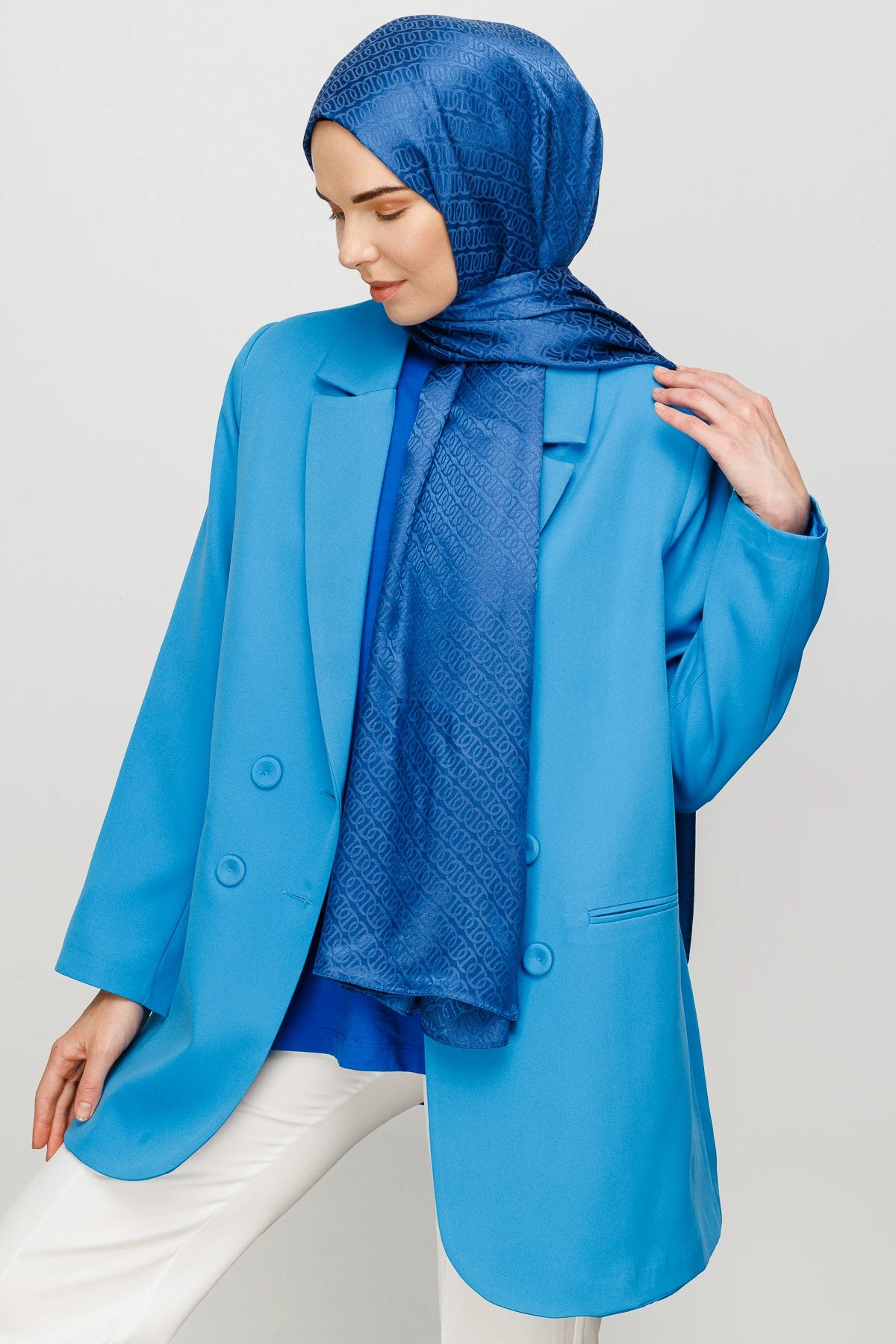 Forever Desen Parlak Jakar Şal