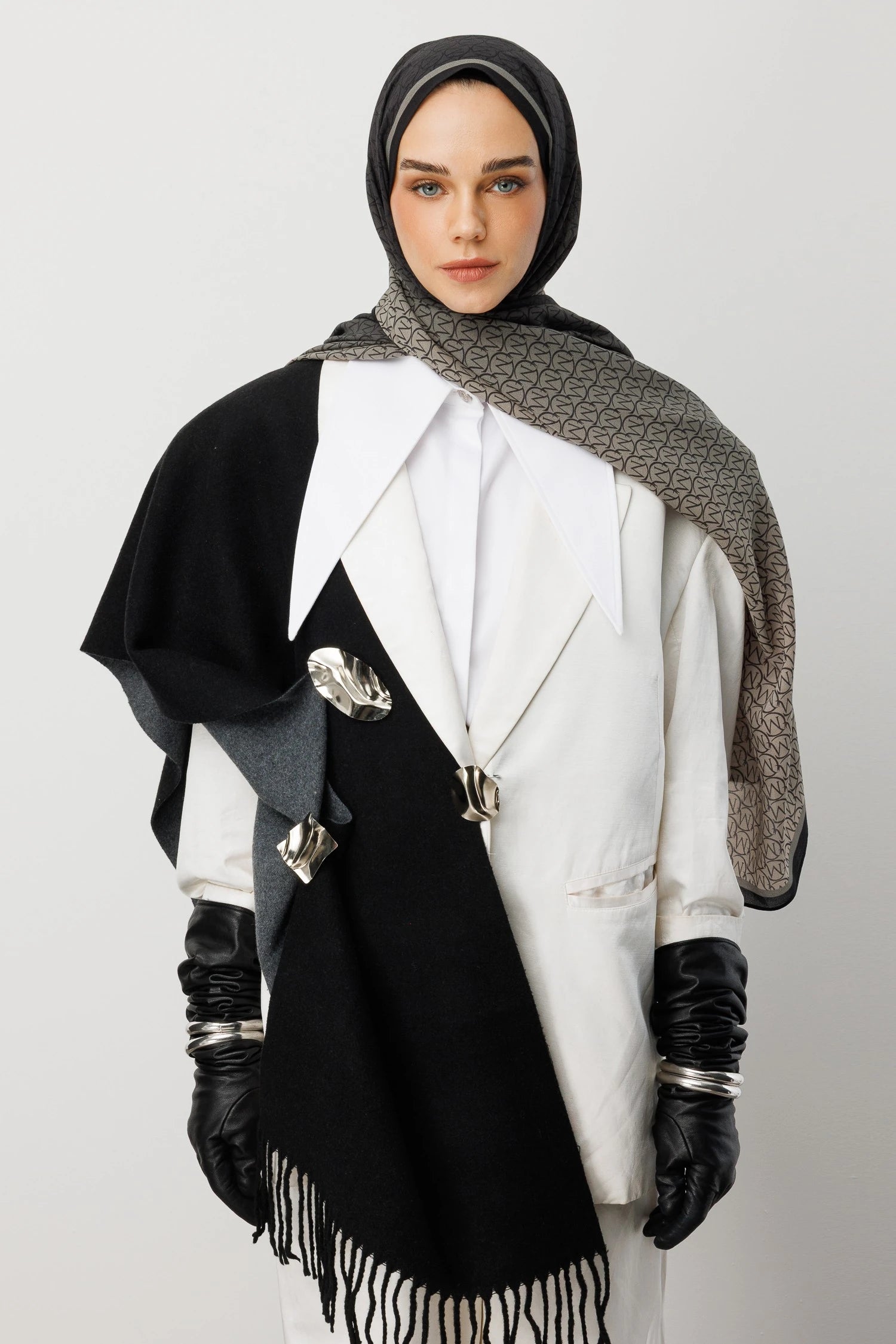 Monogram Hebei İpek Şal