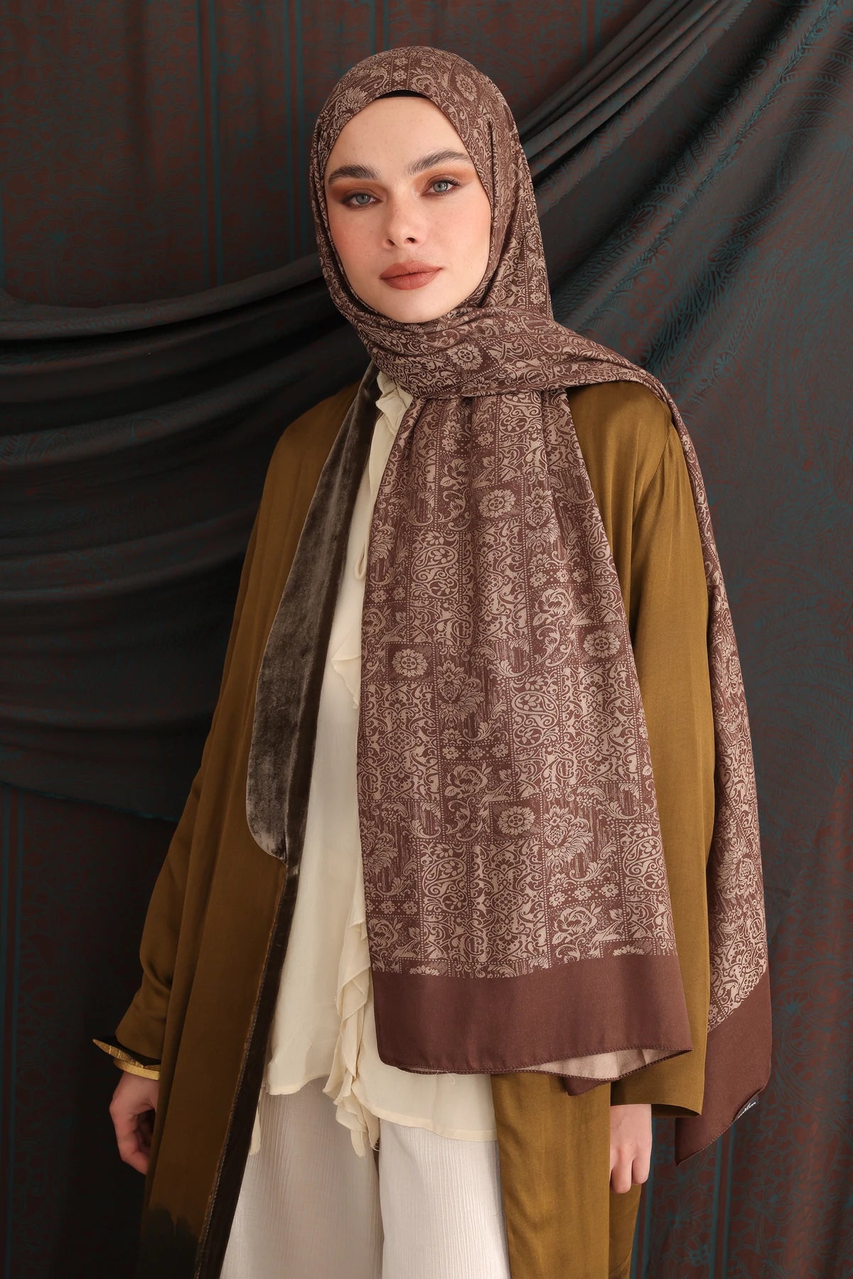 Henna Desen Çift Taraflı Şal