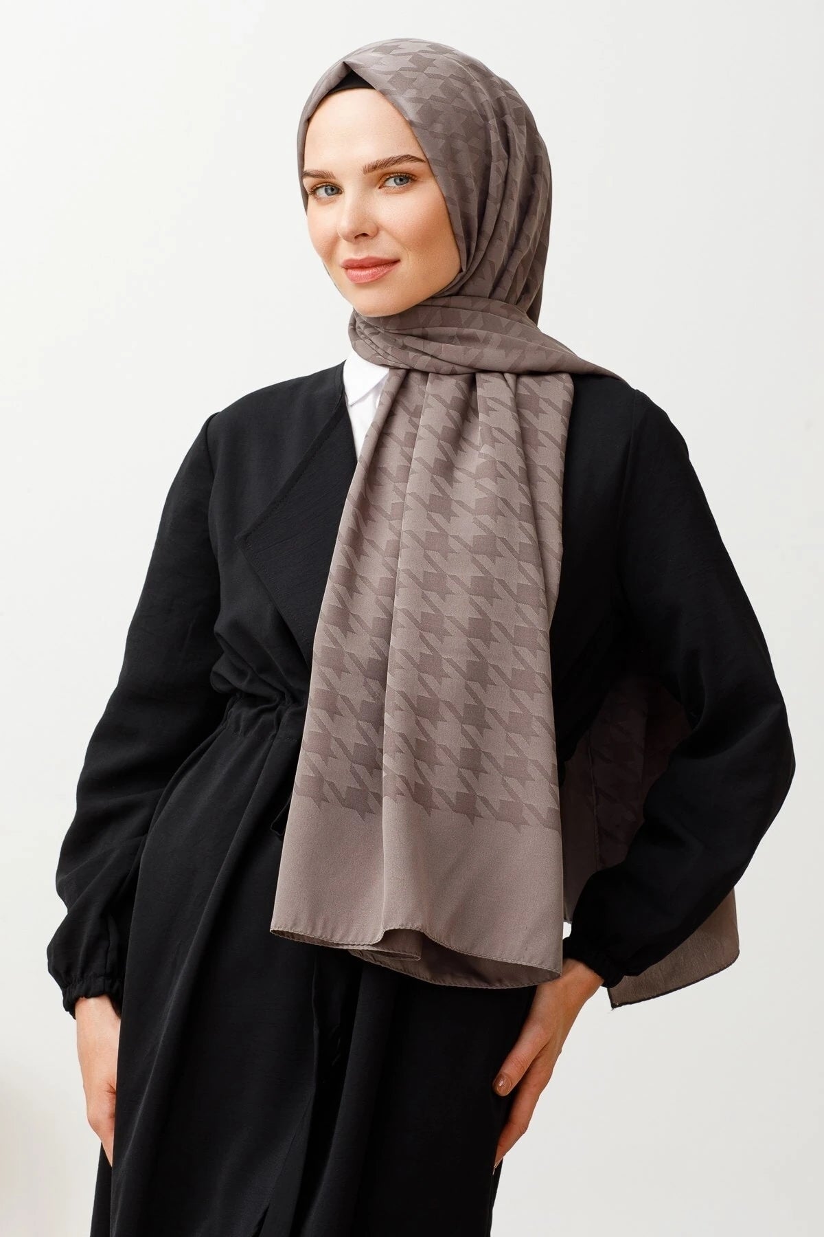 Kazayağı Desen İpeksi Jakar Şal