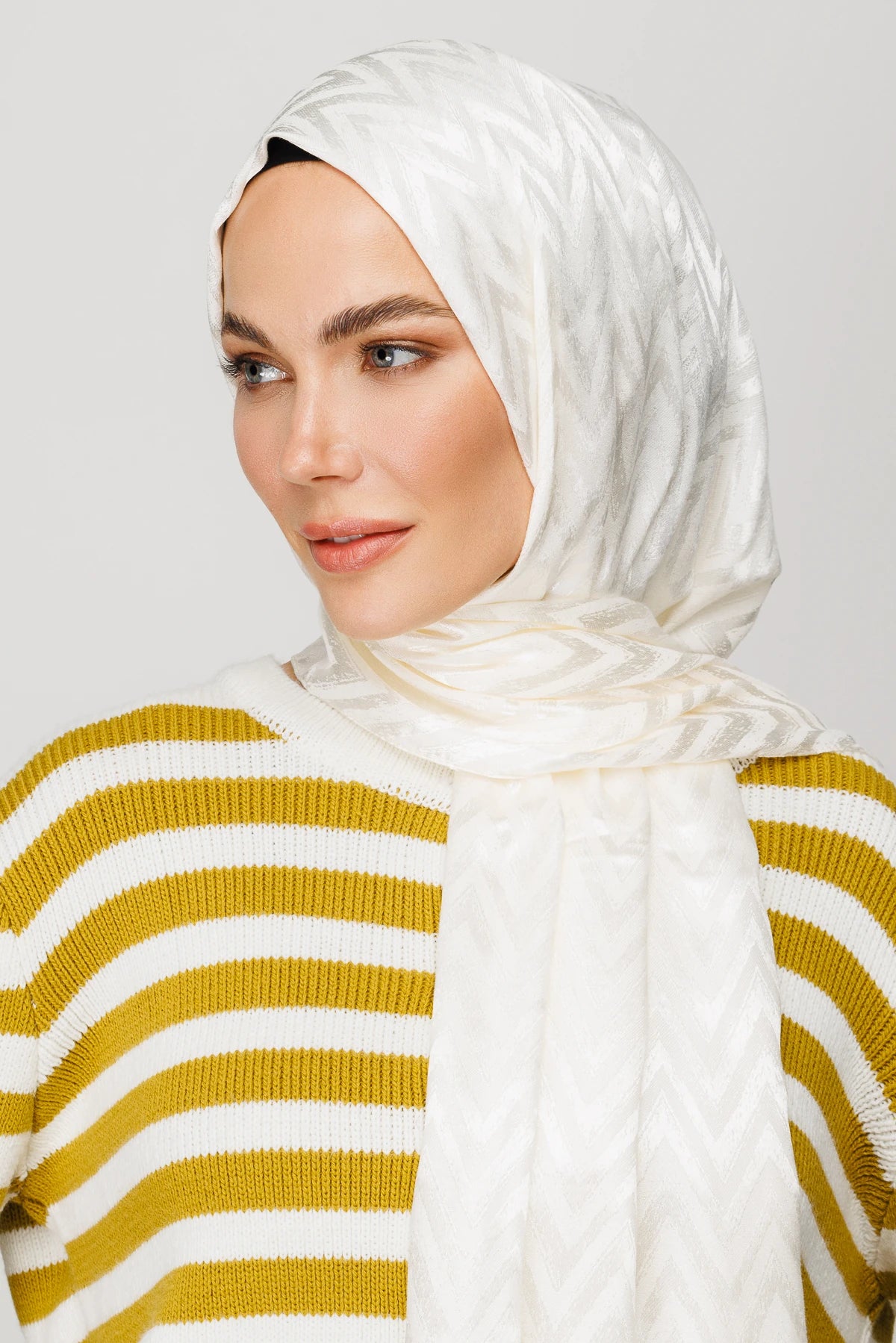 Zikzak Desen Parlak Jakar Şal