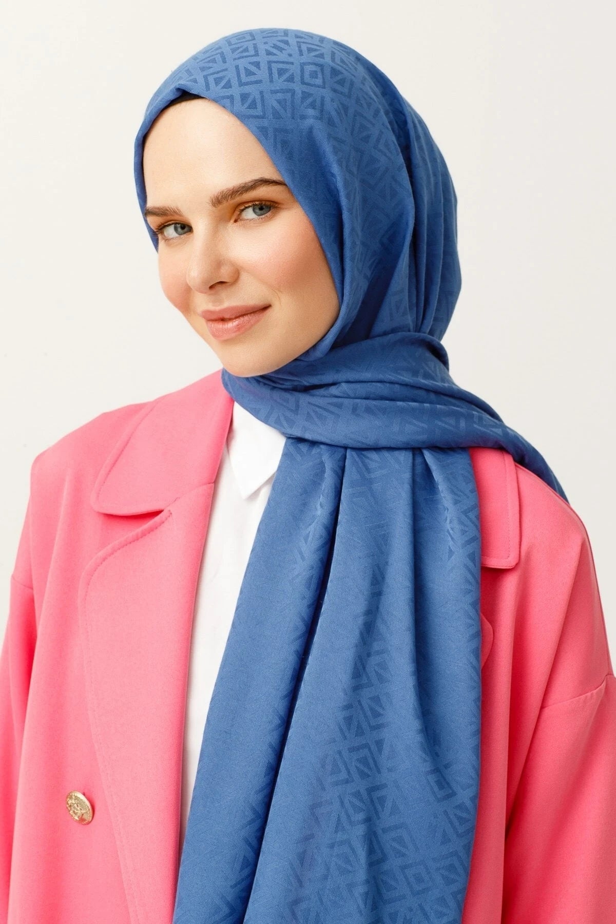 Üçgen Desen Pamuk Jakar Şal