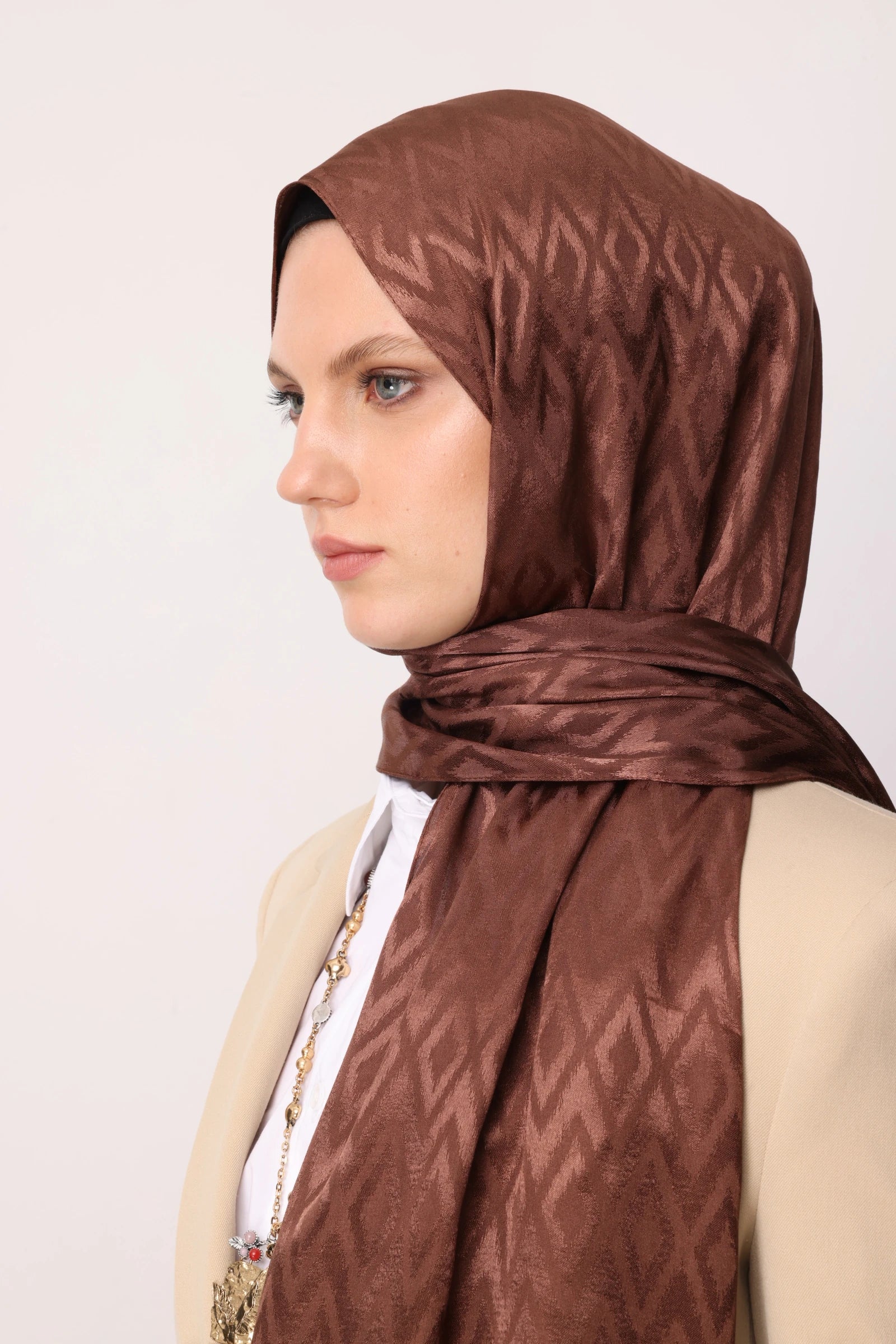 Karo Desen Parlak Jakar Şal