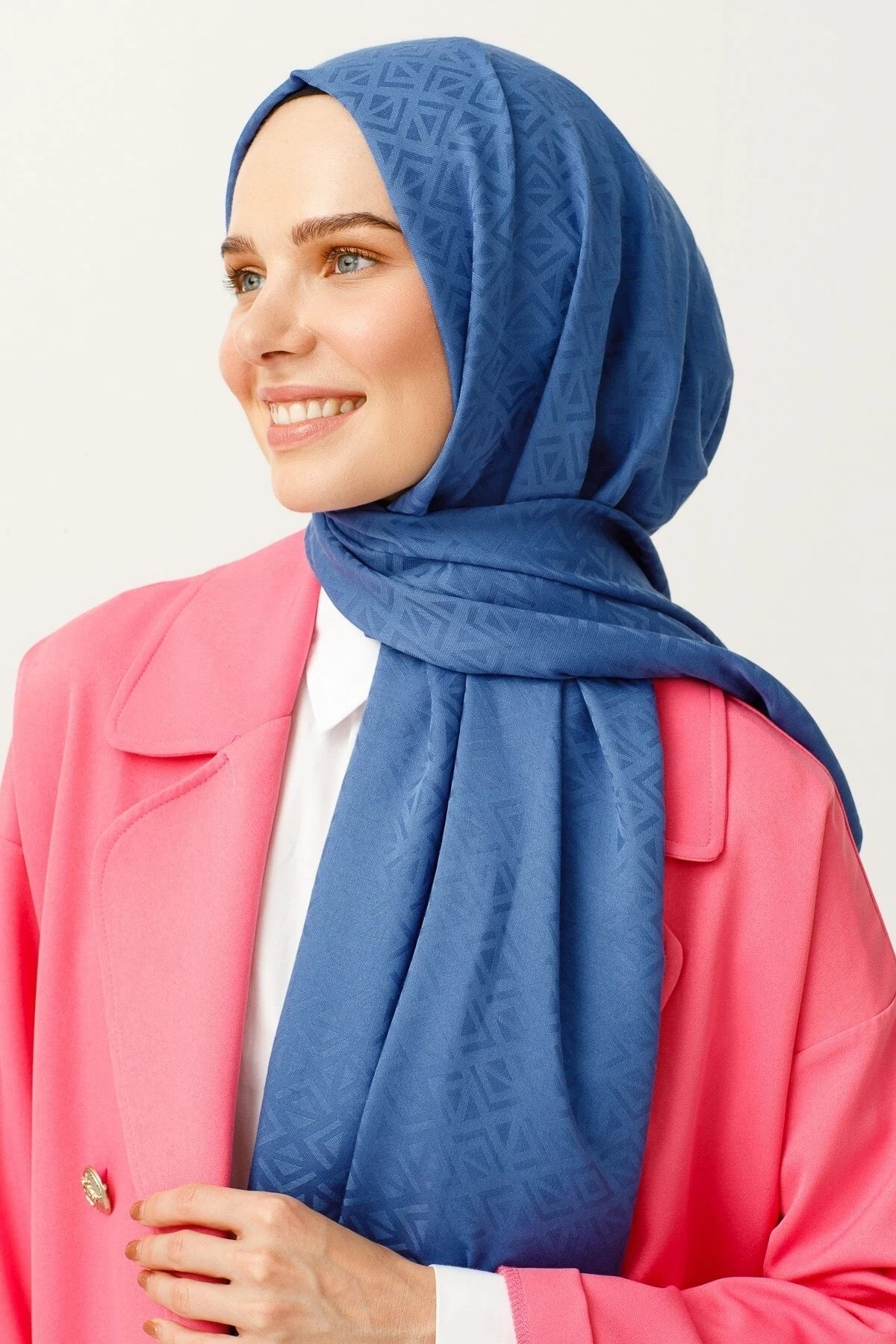 Üçgen Desen Pamuk Jakar Şal