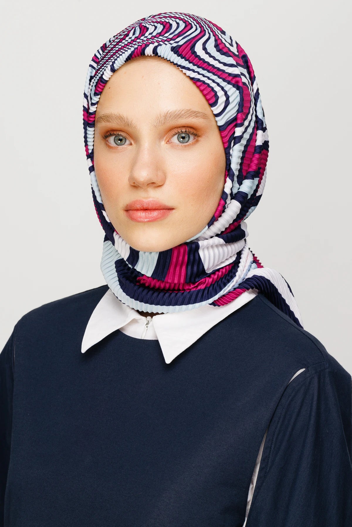 Mira Desen Pilise Eşarp