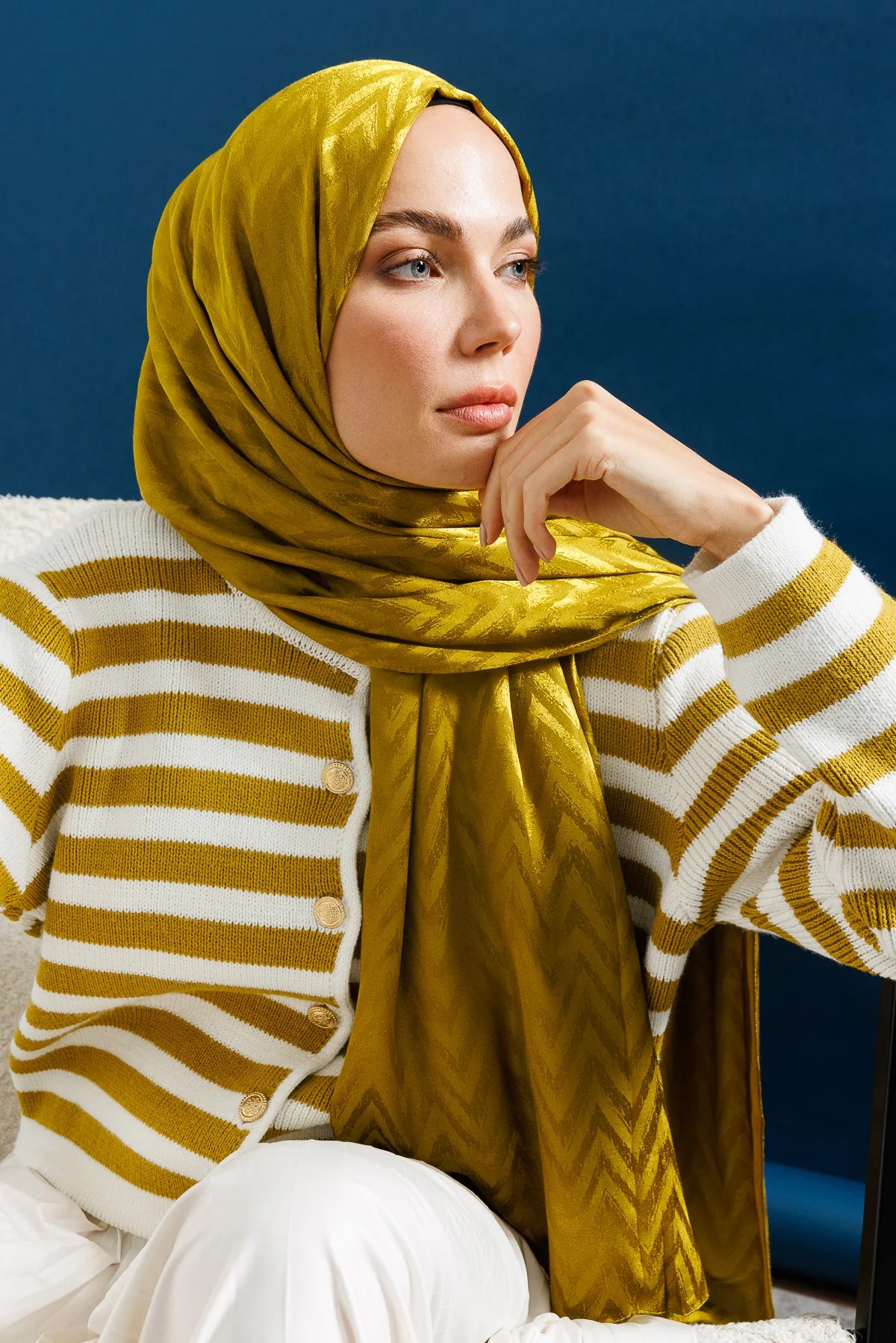 Zikzak Desen Parlak Jakar Şal