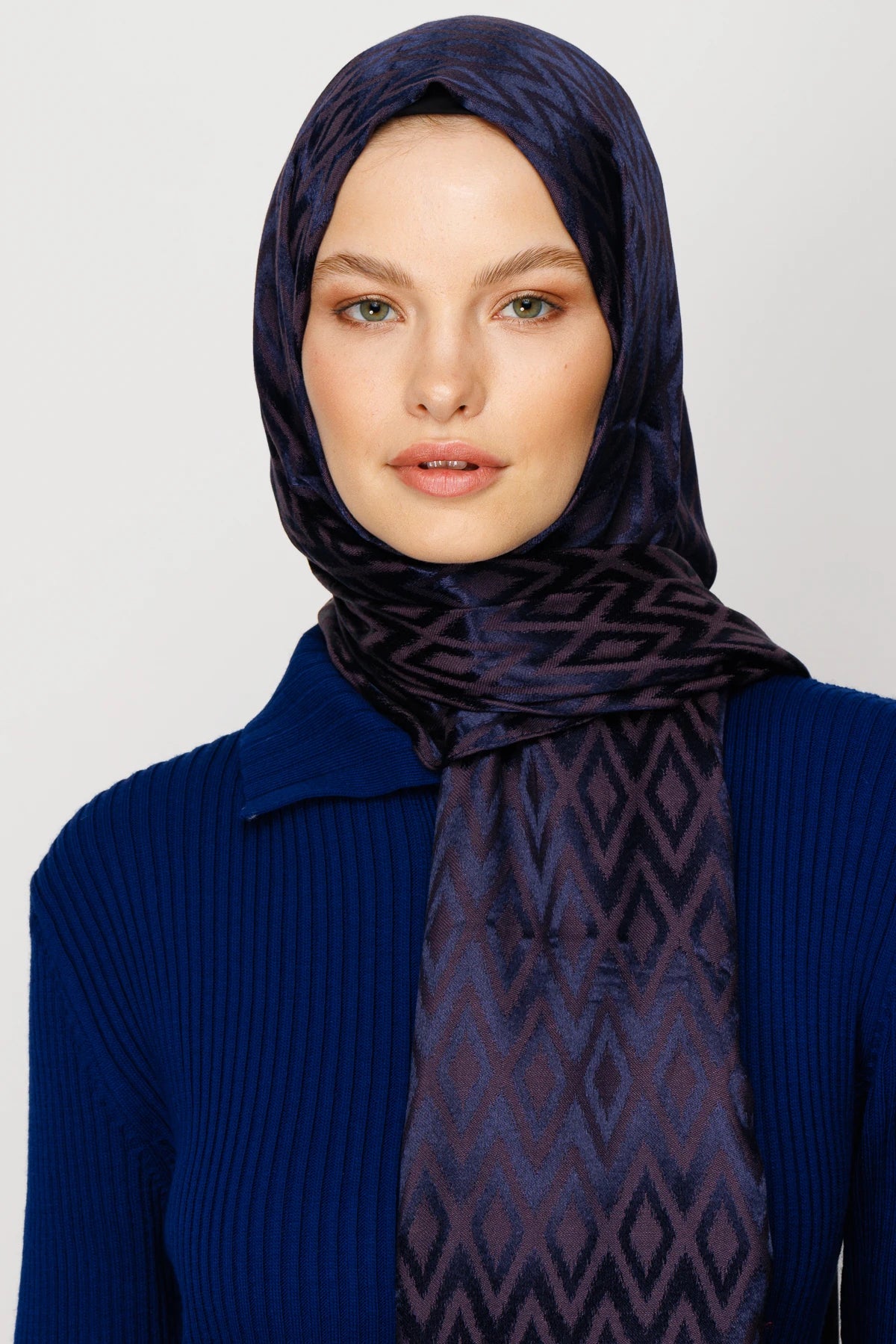 Karo Desen Parlak Jakar Şal