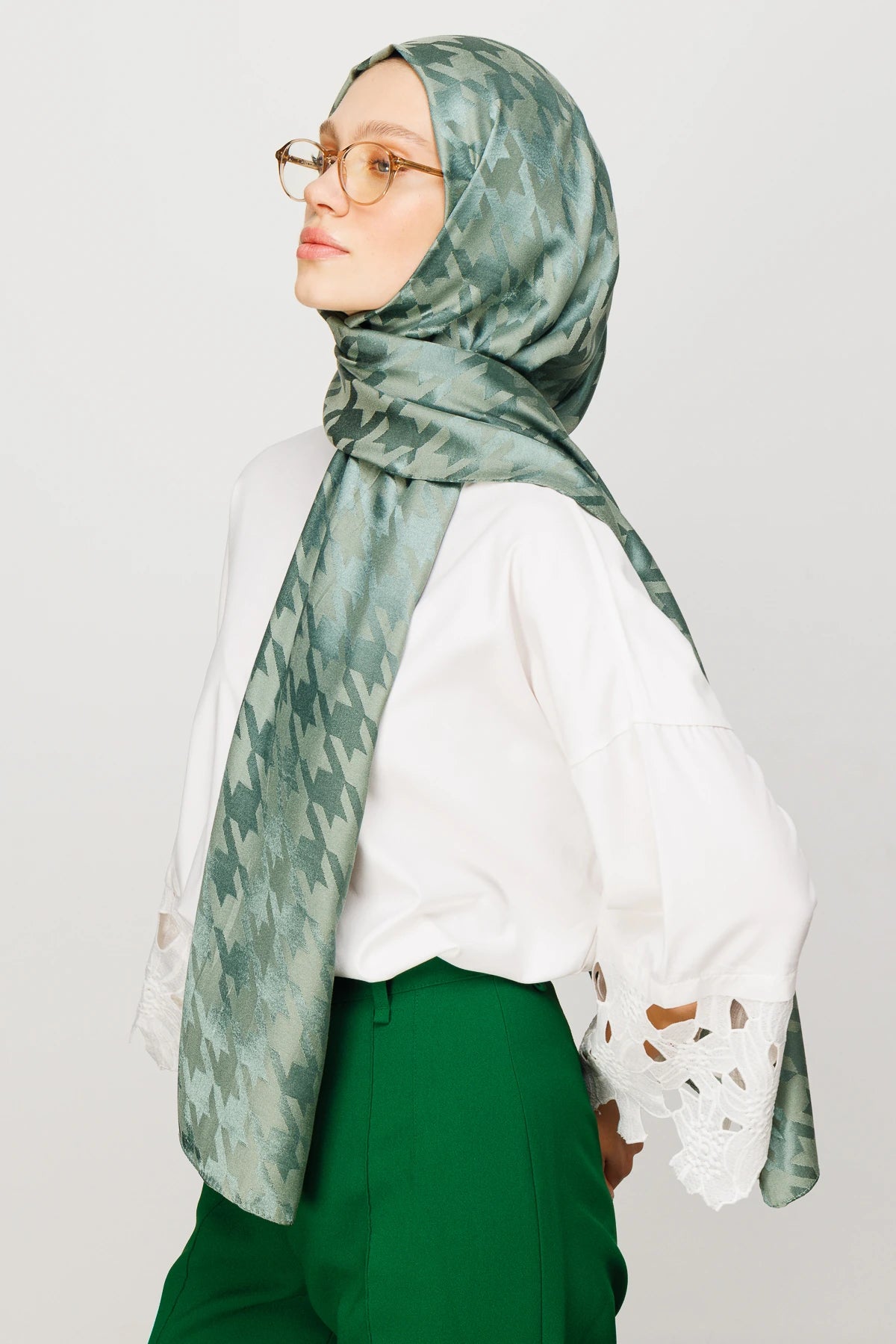 Kazayağı Desen Parlak Jakar Şal