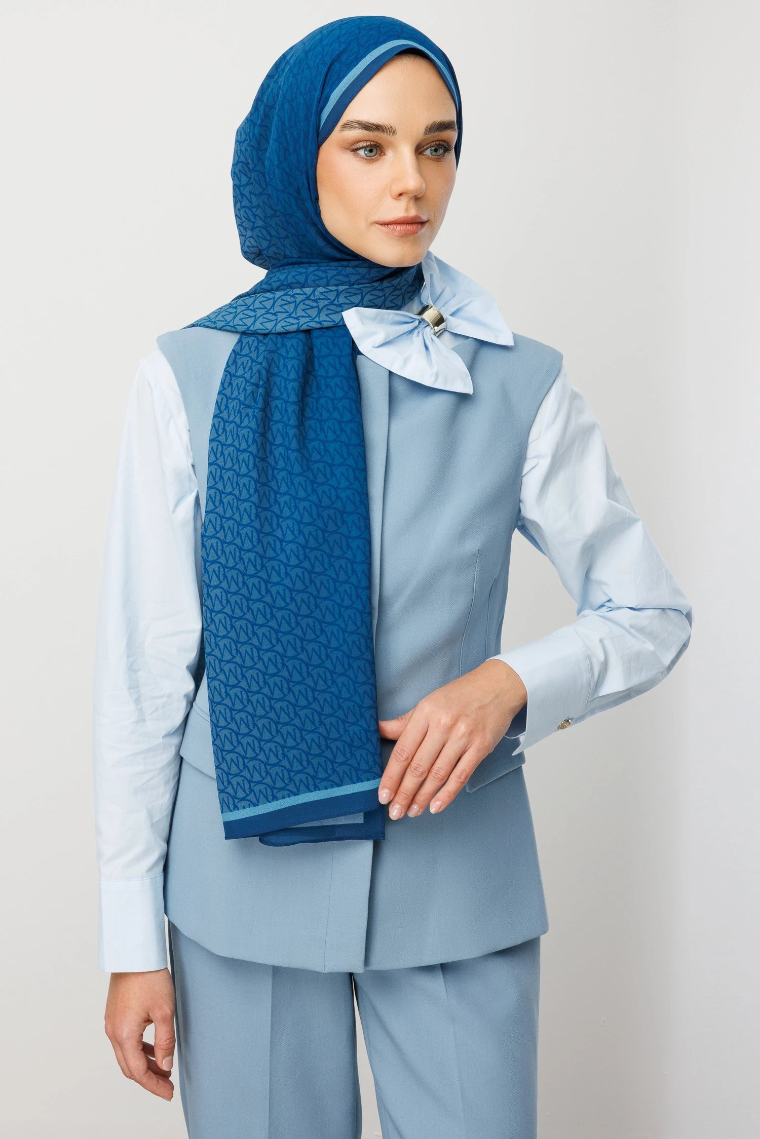 Monogram Hebei İpek Şal