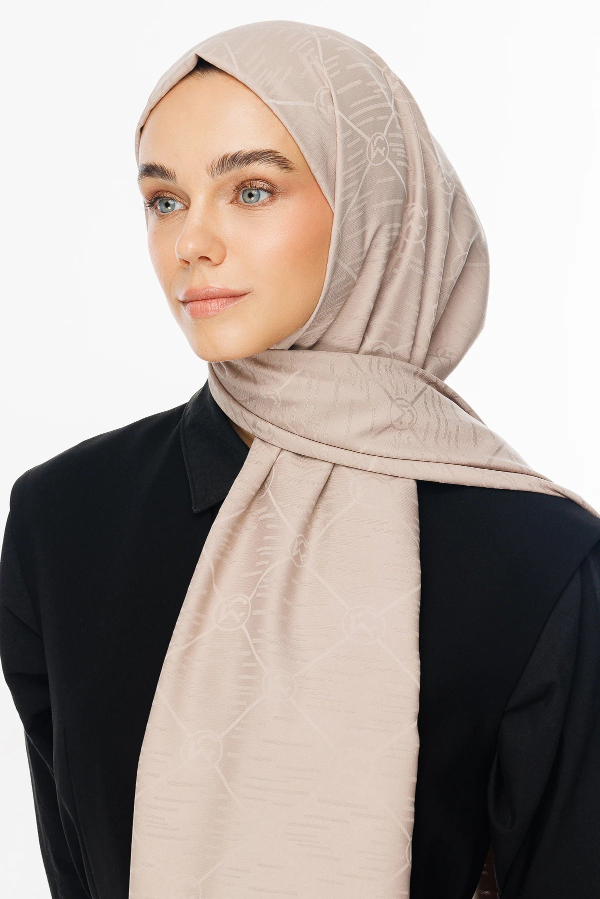 Moon Is Desen Jakar Şal