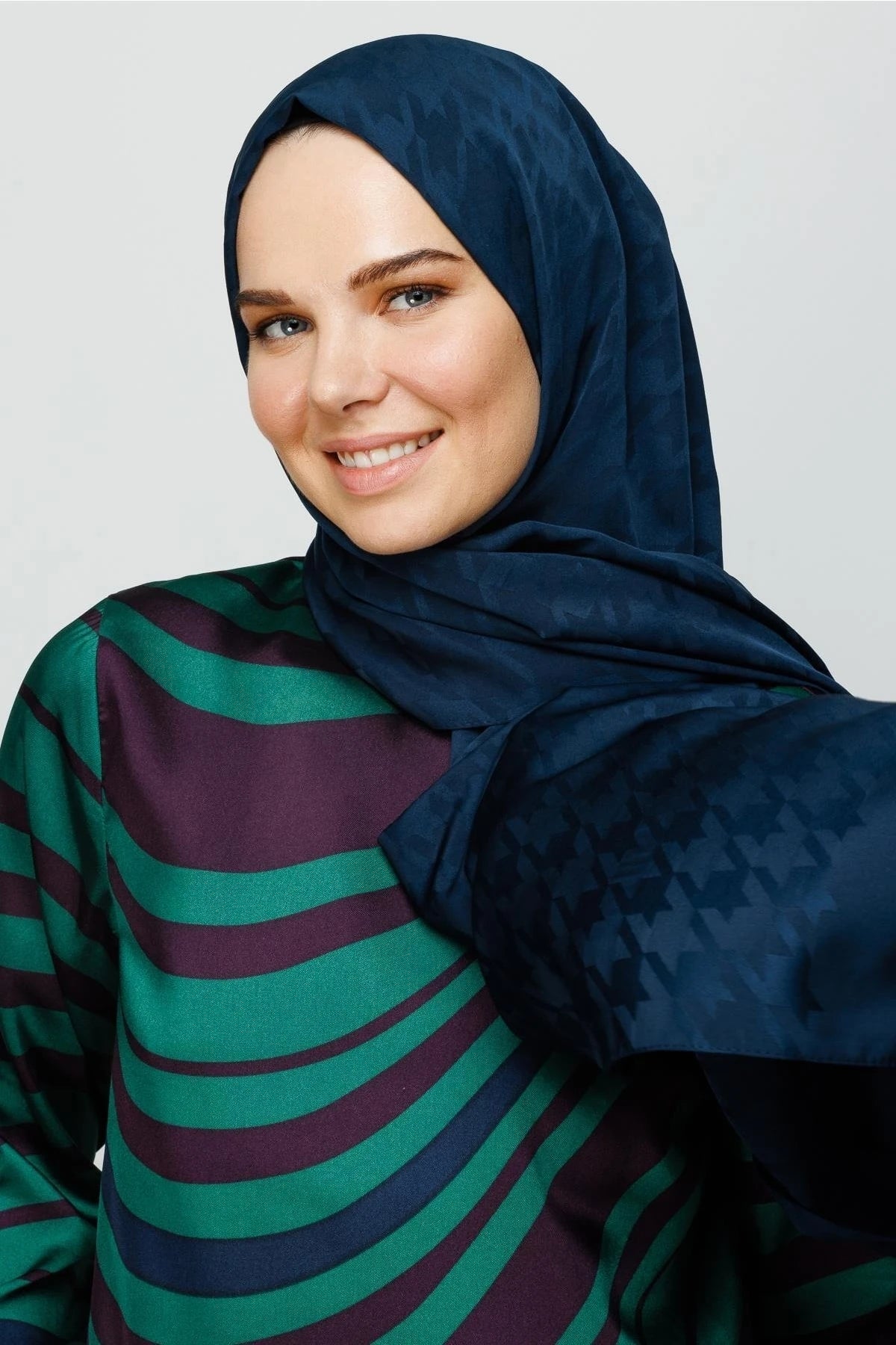 Kazayağı Desen İpeksi Jakar Şal