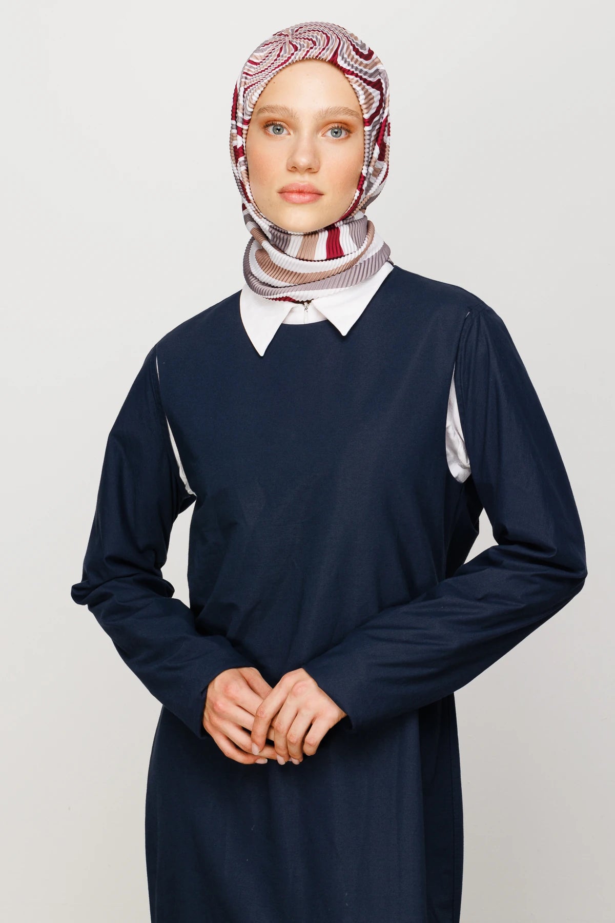 Mira Desen Pilise Eşarp