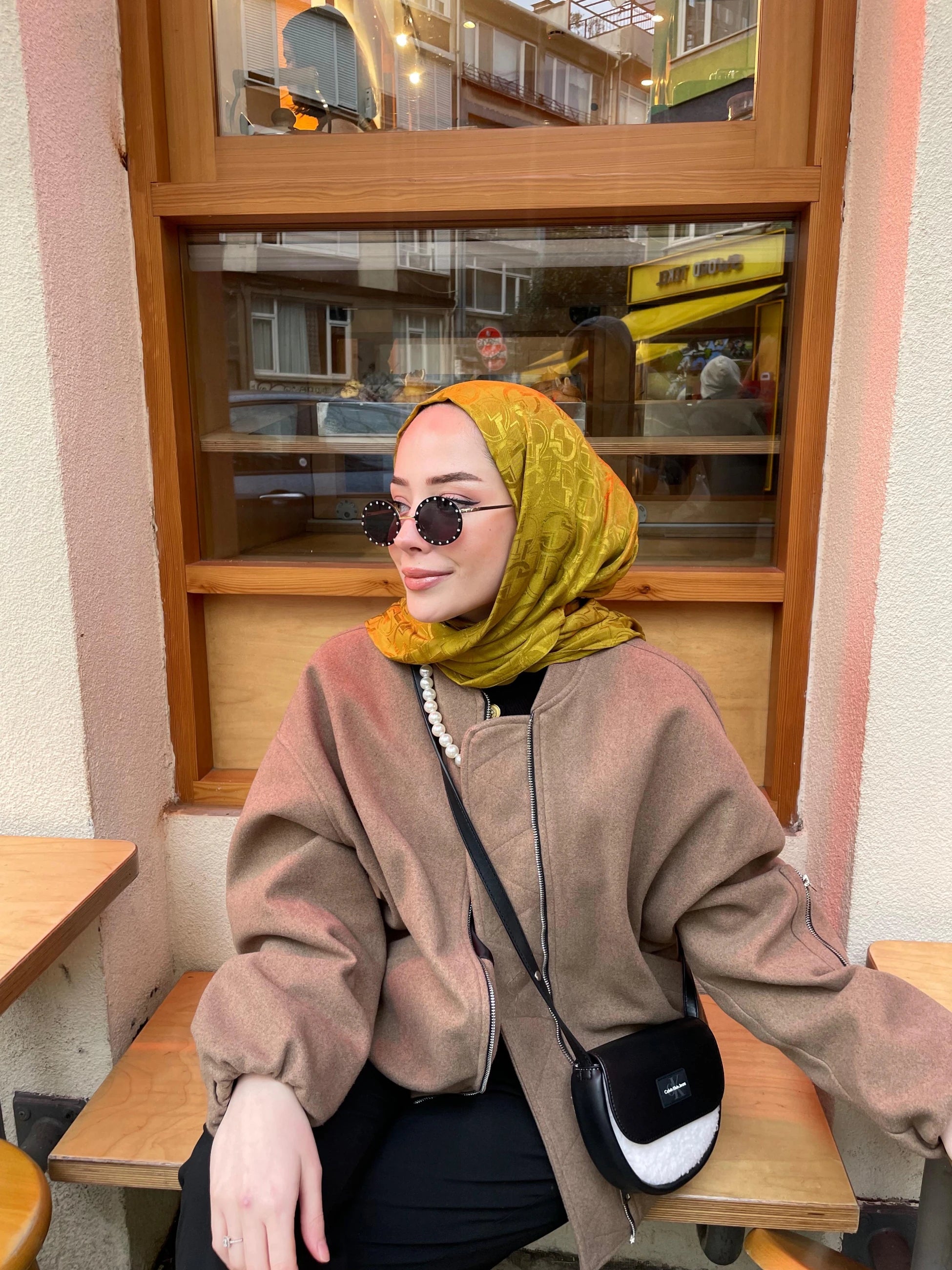 Longar Desen Parlak Jakar Şal