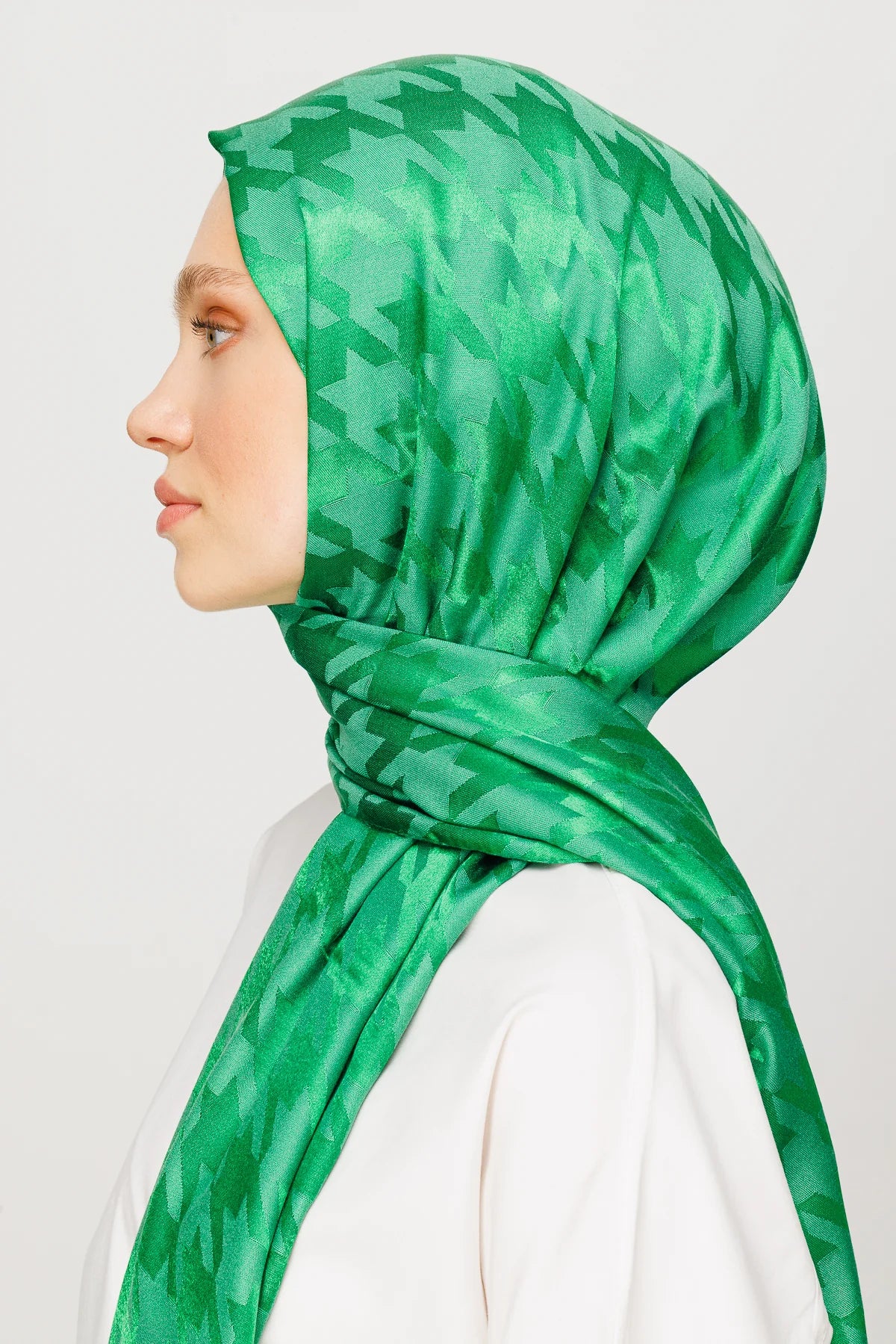 Kazayağı Desen Parlak Jakar Şal