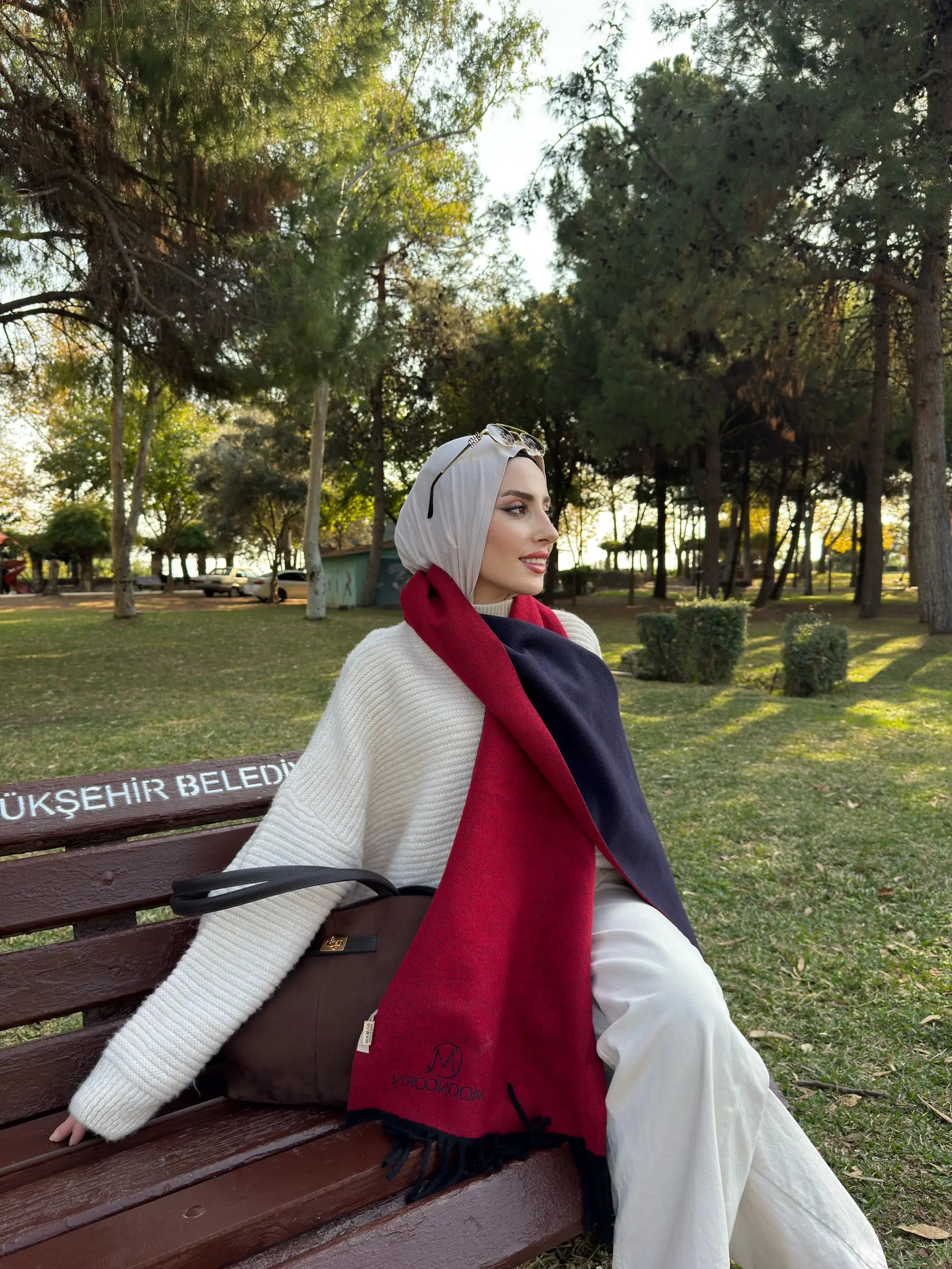 Çift Taraflı Yün Atkı