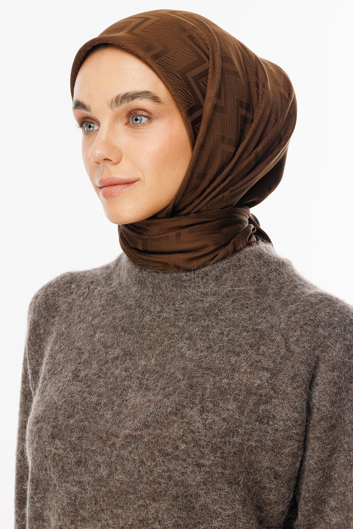 Viora Desen İpeksi Jakar Eşarp