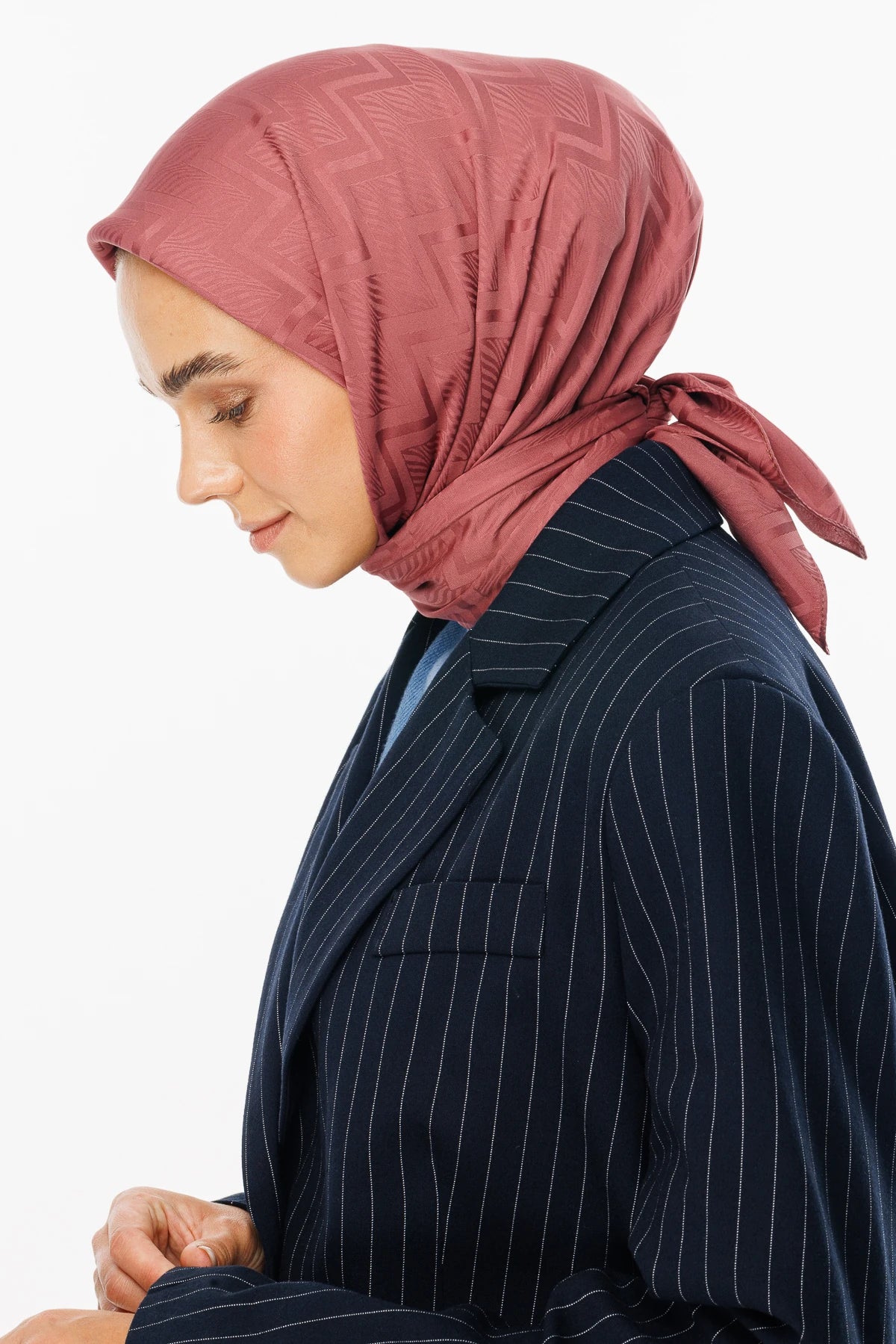 Viora Desen İpeksi Jakar Eşarp