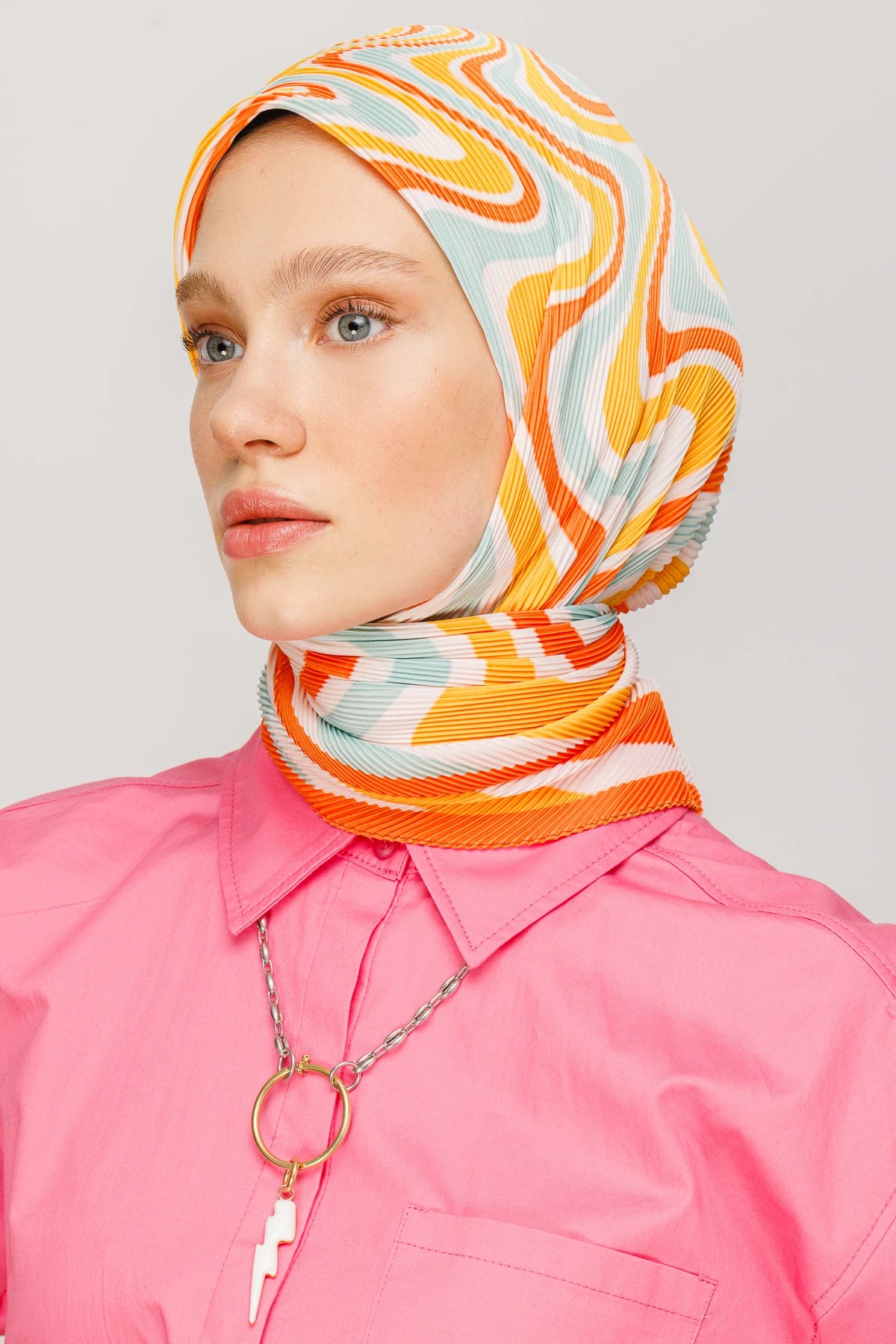 Mira Desen Pilise Eşarp