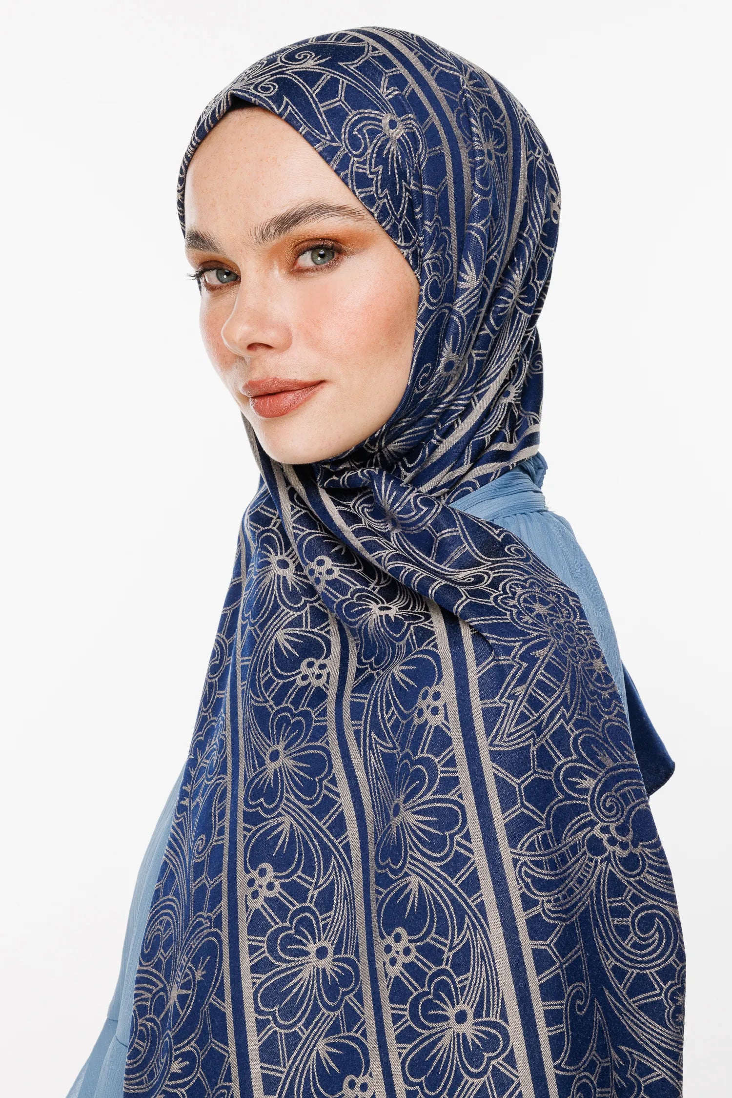 Lavin Desen Çift Taraflı Şal