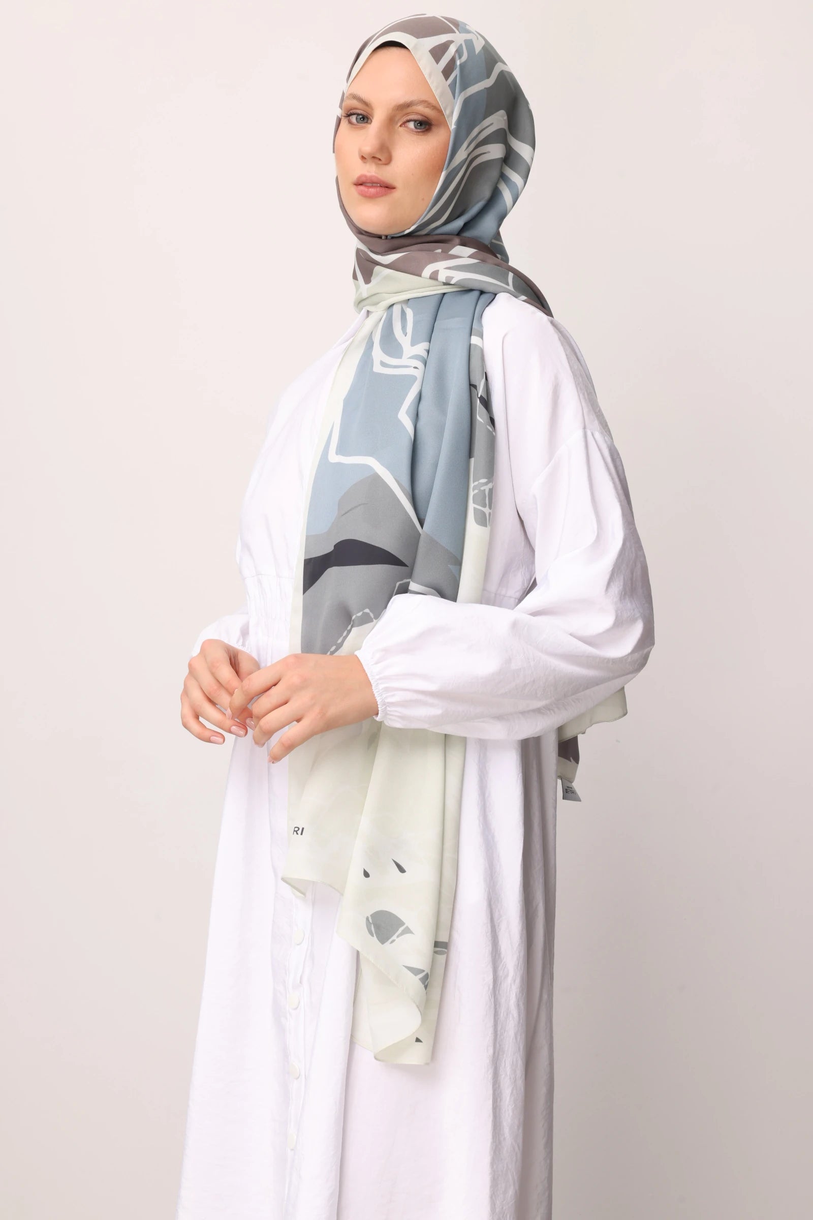 Turna Desen Sakura İpek Şal