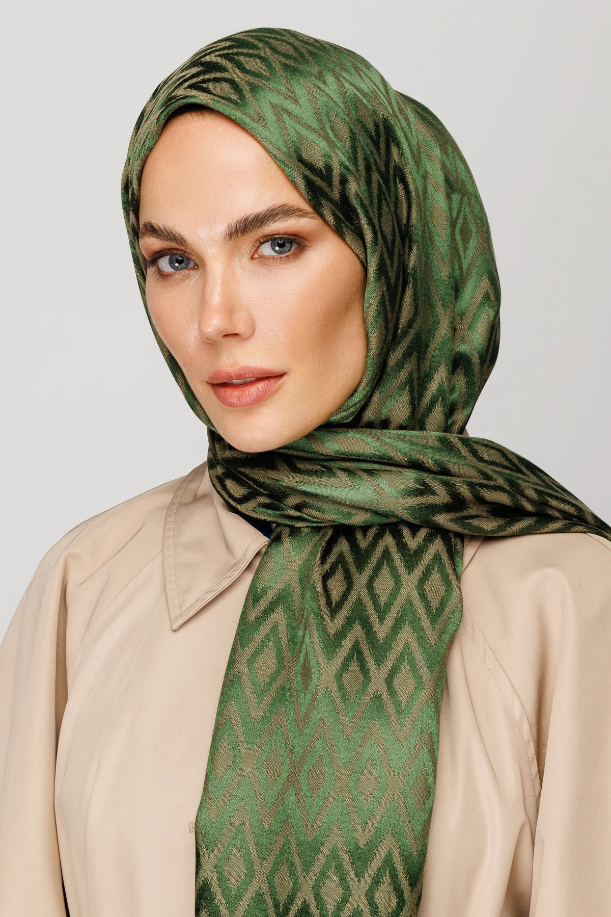 Karo Desen Parlak Jakar Şal