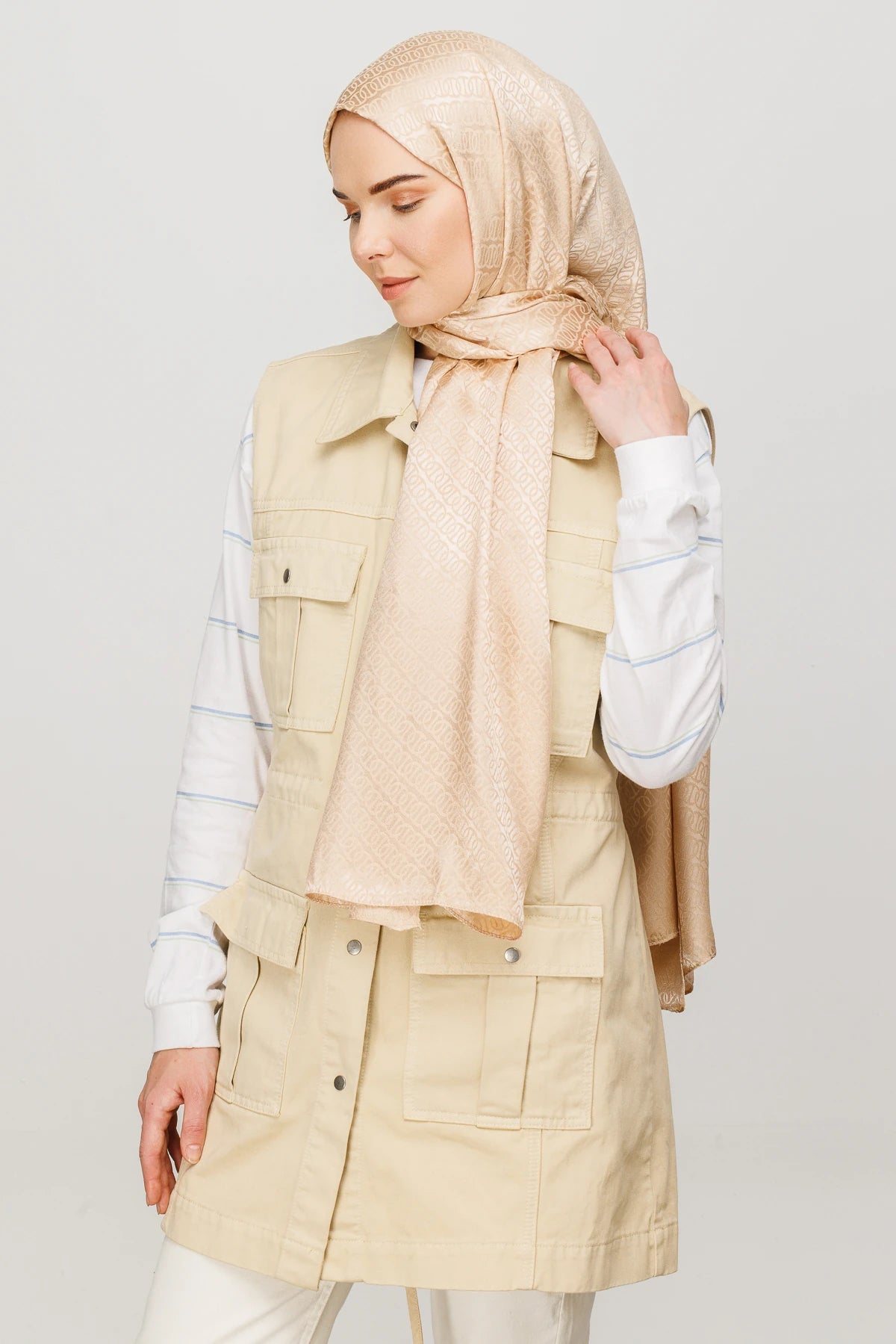 Forever Desen Parlak Jakar Şal