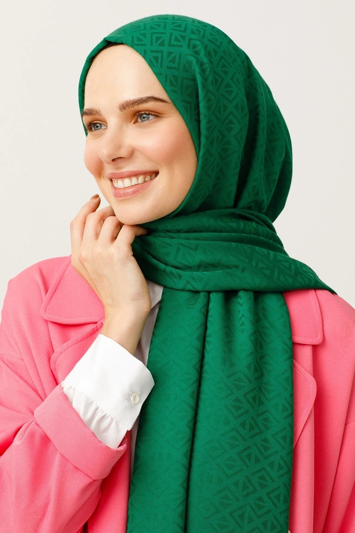 Üçgen Desen Pamuk Jakar Şal