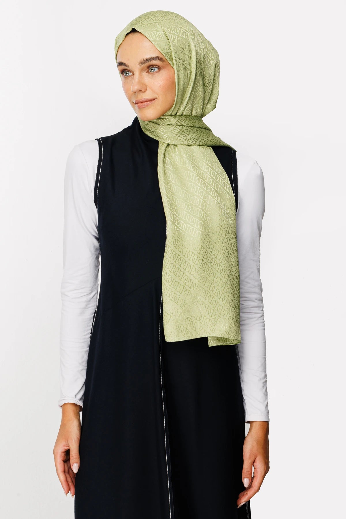 Forever Desen Parlak Jakar Şal