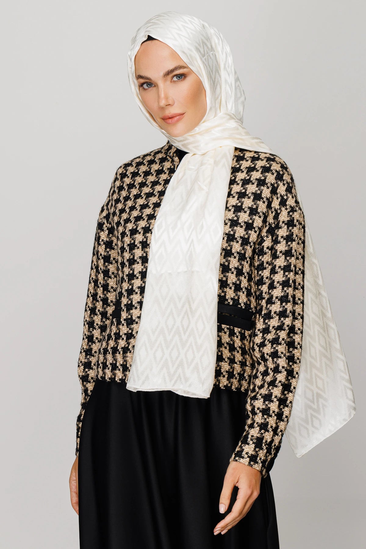 Karo Desen Parlak Jakar Şal