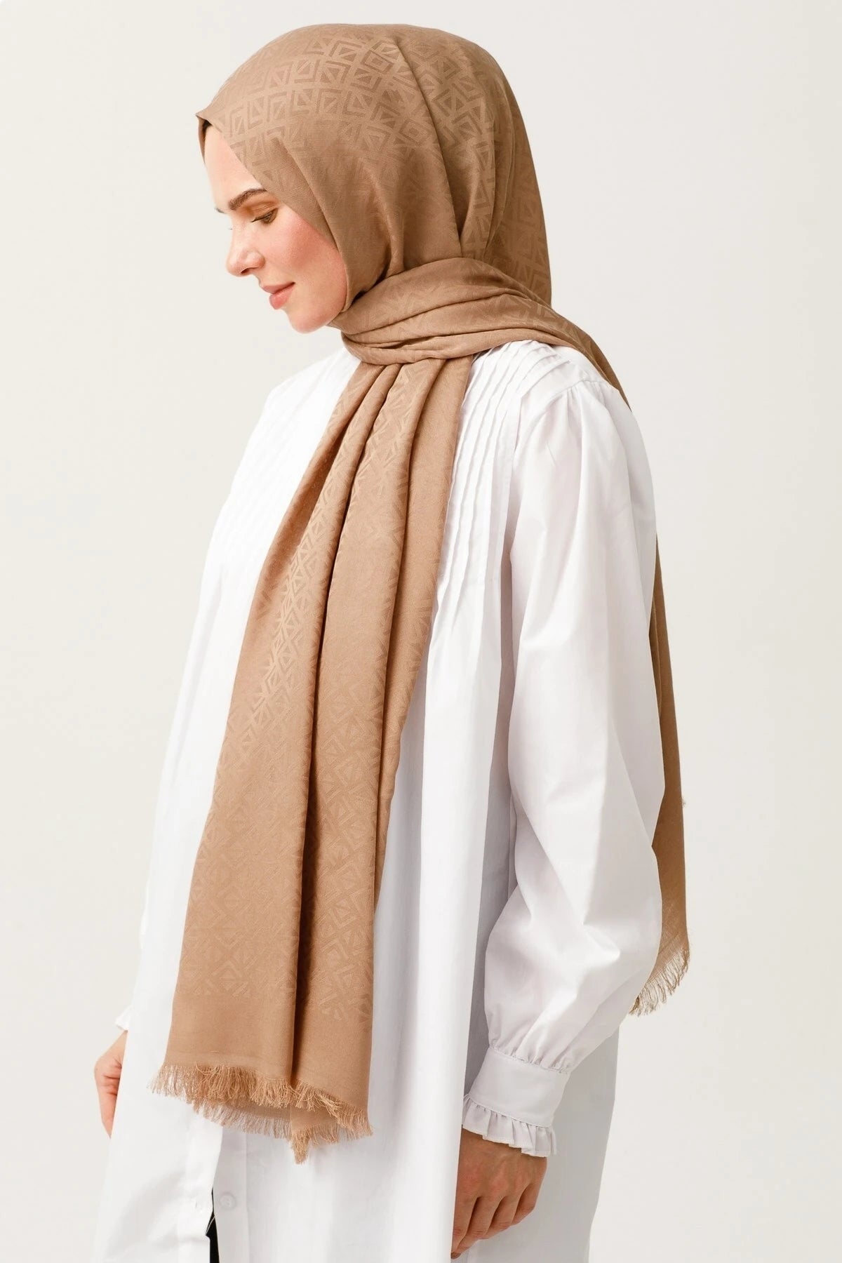 Üçgen Desen Pamuk Jakar Şal