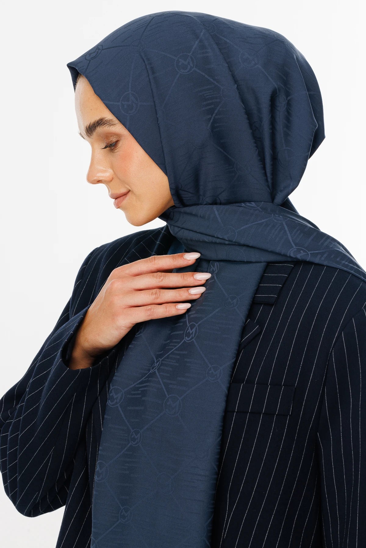 Moon Is Desen Jakar Şal