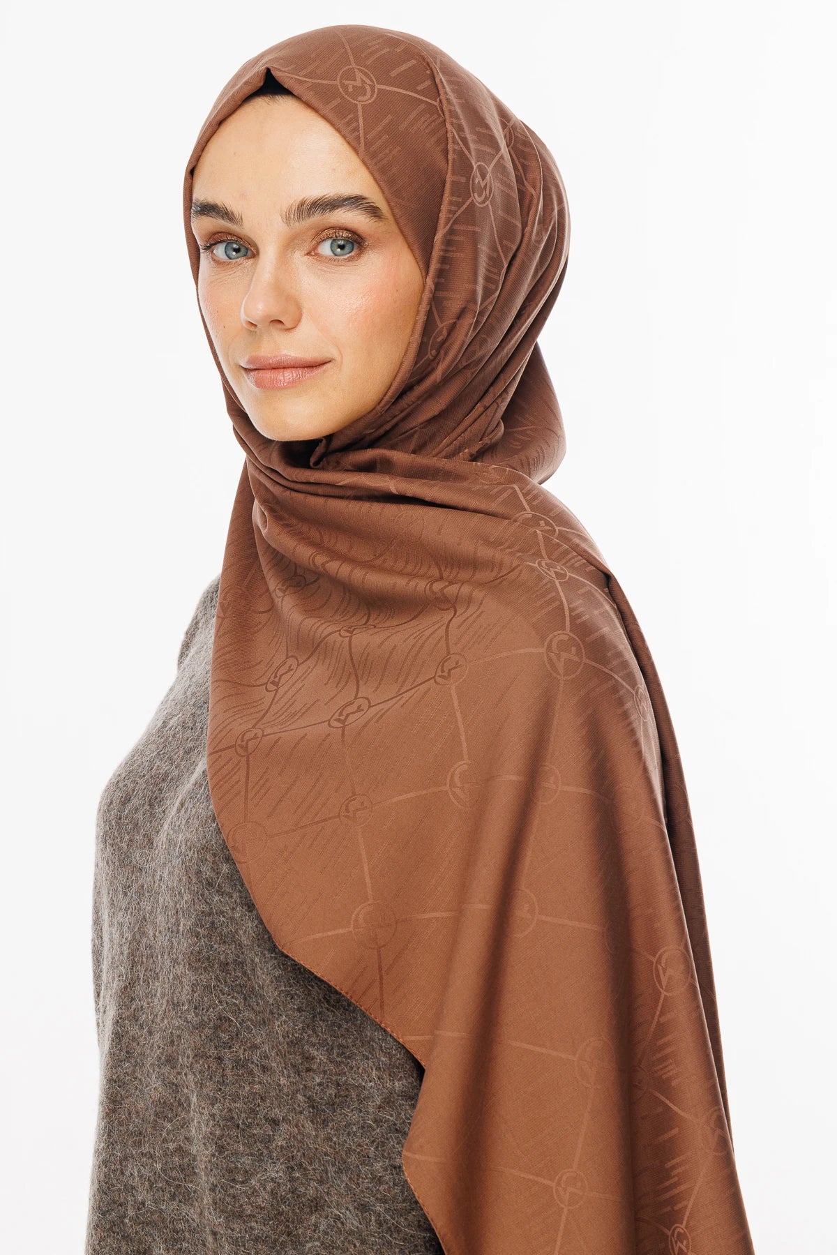 Moon Is Desen Jakar Şal