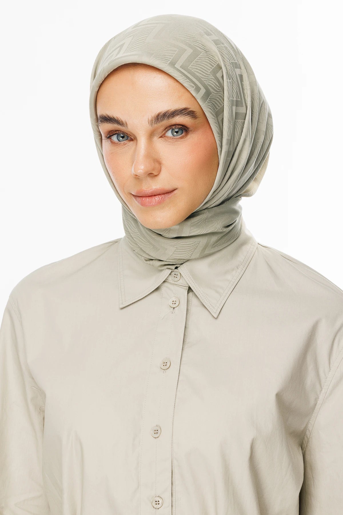 Viora Desen İpeksi Jakar Eşarp