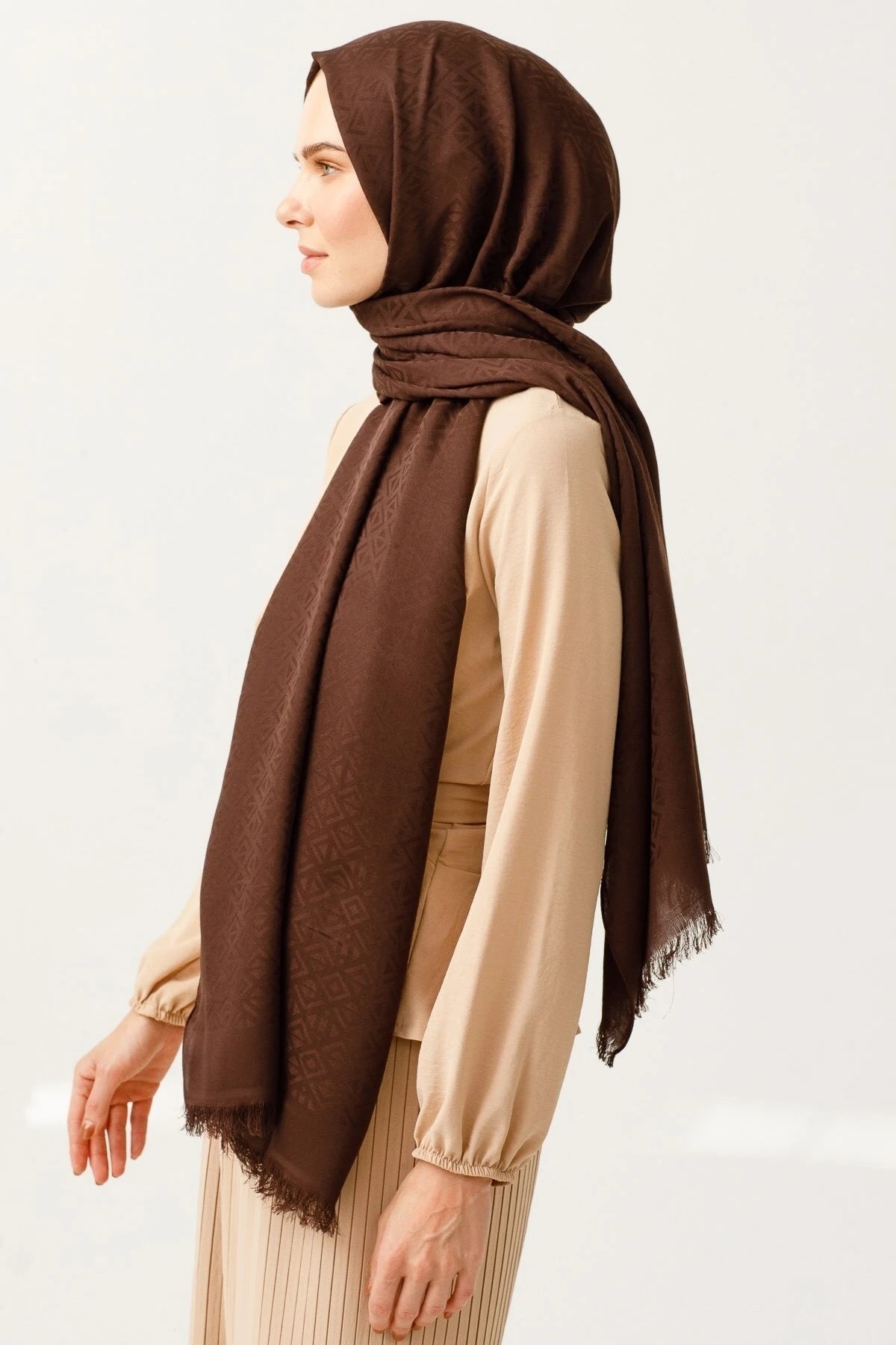 Üçgen Desen Pamuk Jakar Şal